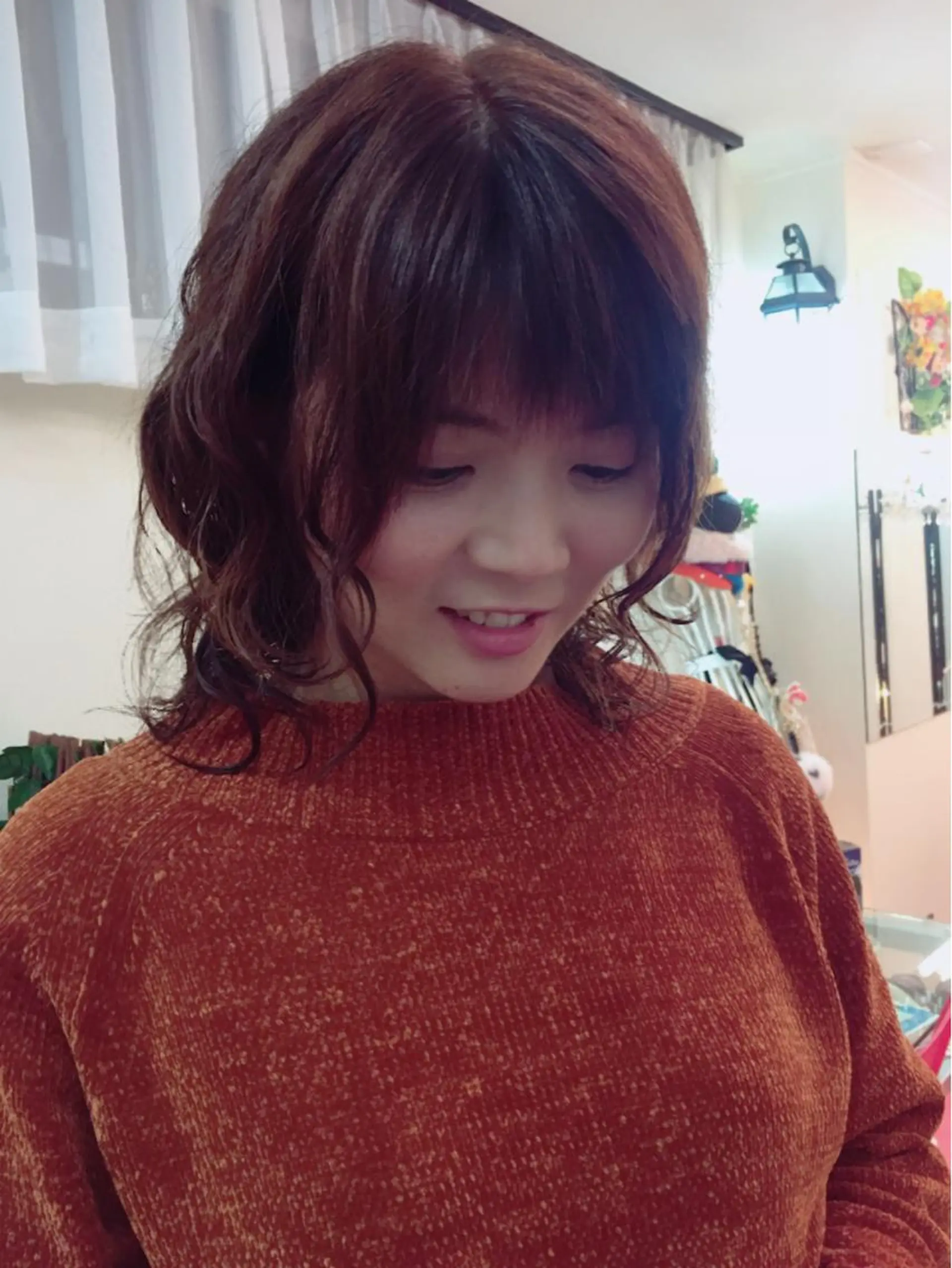 ミディアム ミディアムパーマ ティアラbyギャロ ティアラbyギャロのヘアスタイル