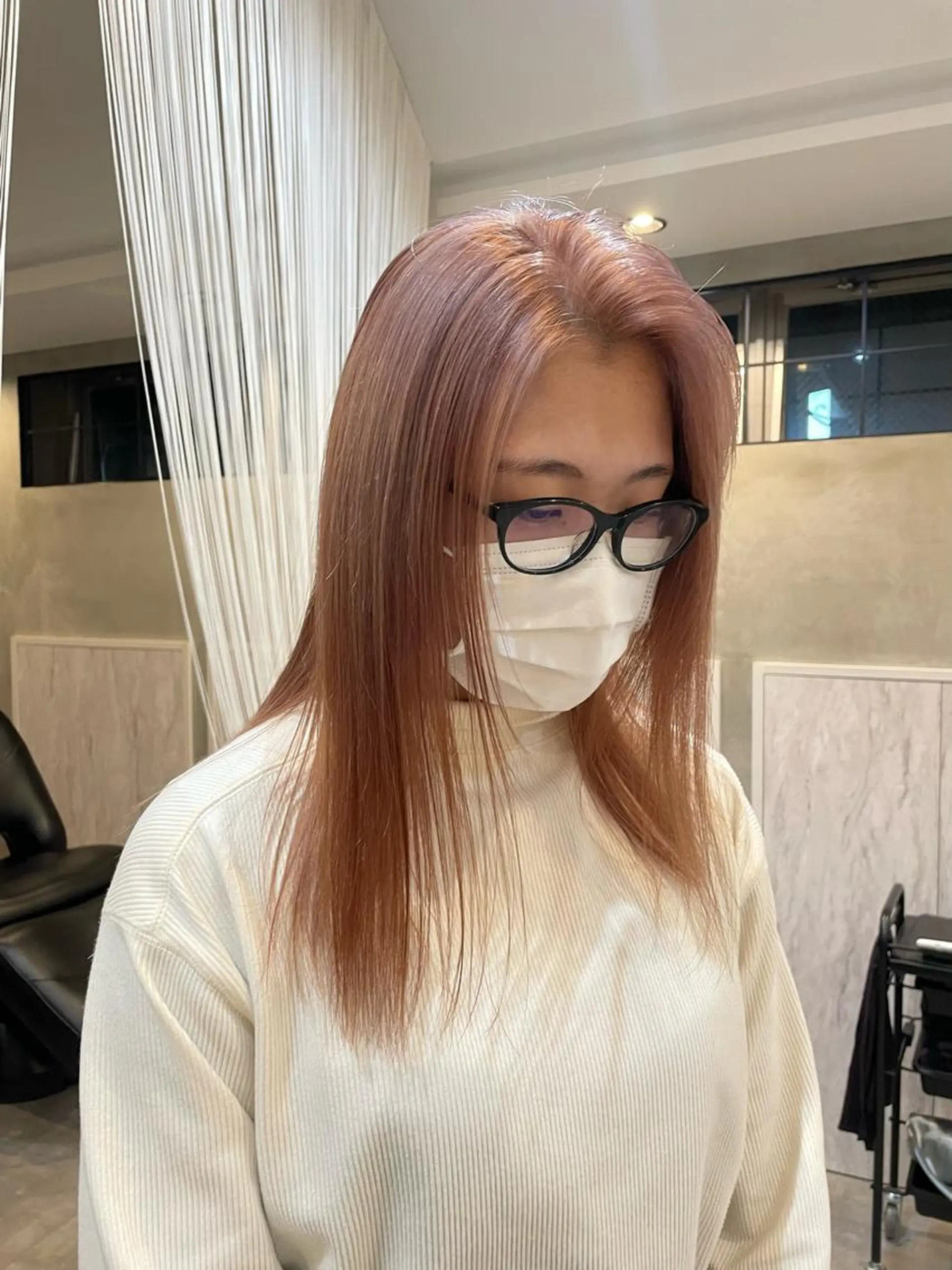 セミロング カラー ブリーチ ダブルカラー ピンクカラー ヘアカラー 渋谷 留菜のヘアスタイル