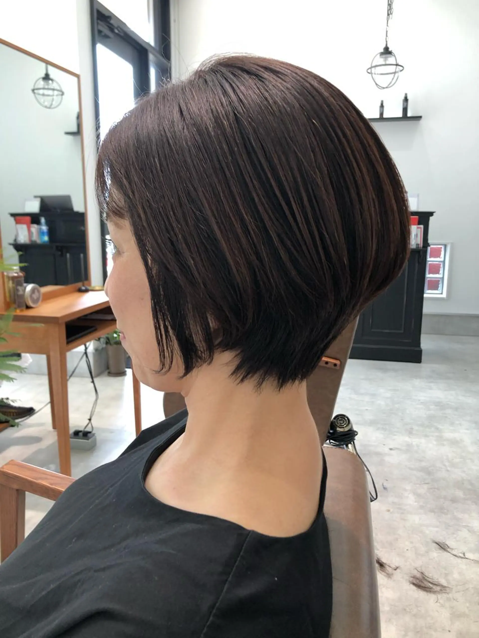 ショート カット ヘアカラー 河内 元伸のヘアスタイル