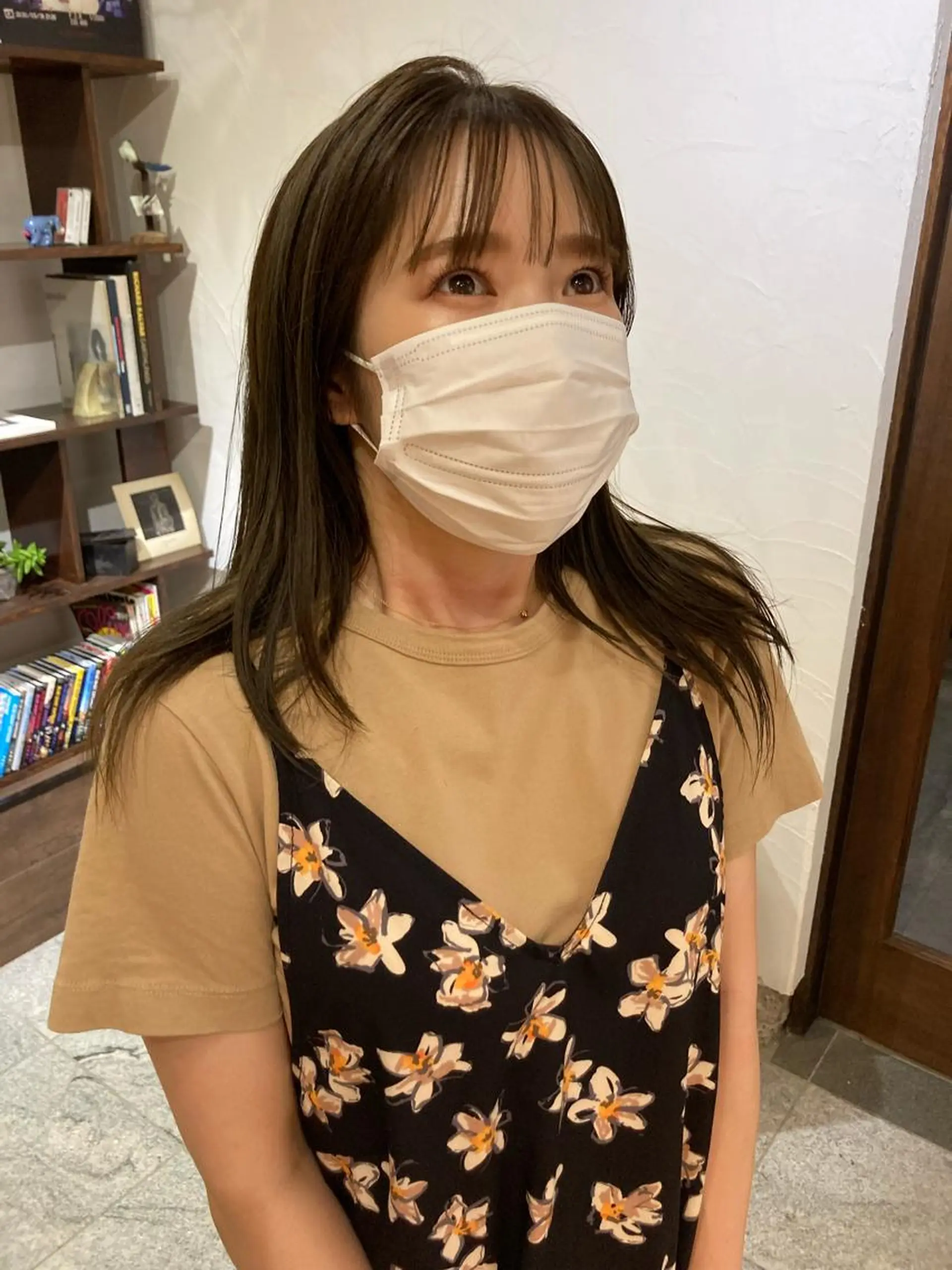 セミロング 金田 夏野のヘアスタイル