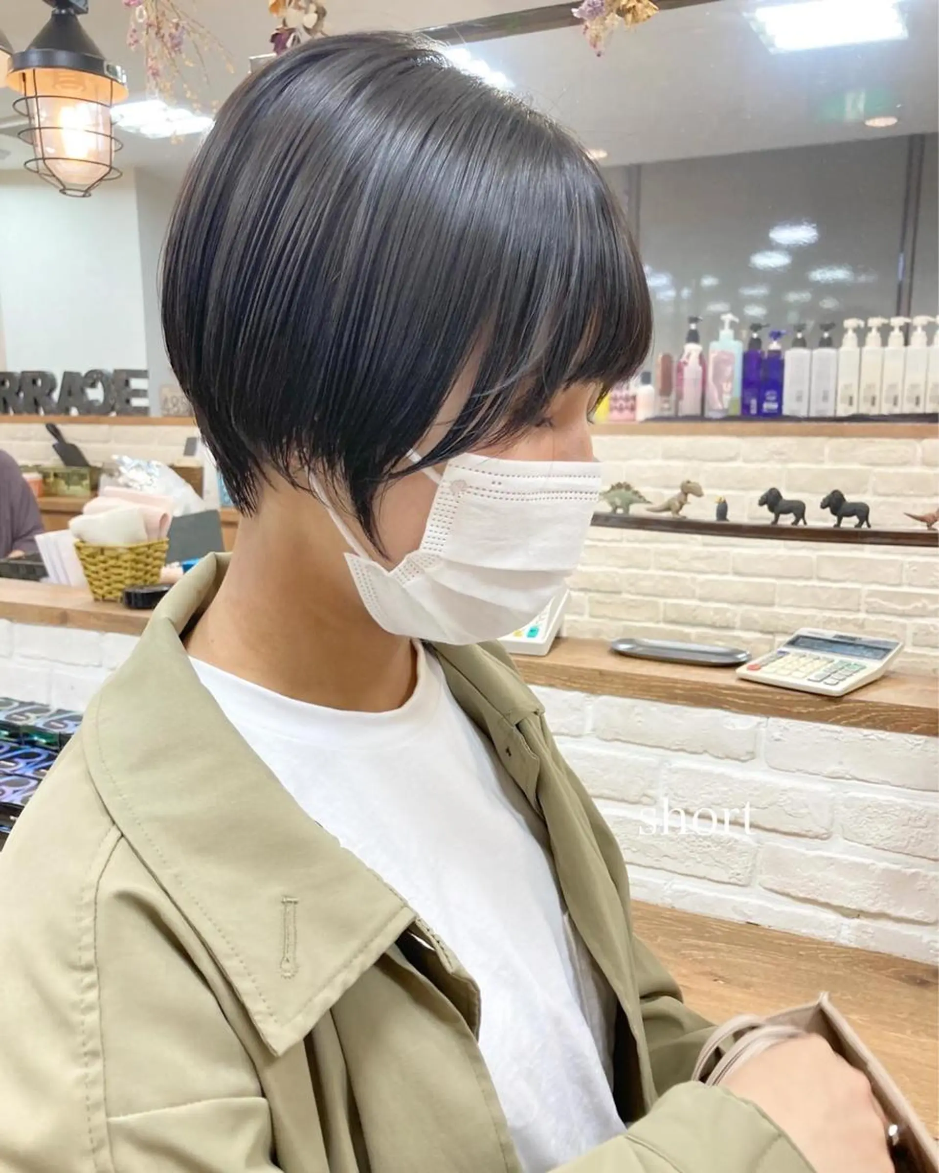 ショート カラー 切りっぱなしボブ ショートボブ ハンサムショート 丸みショート ボブ カット ヘアカラー トリートメント 初めてのショート お任せください✂️のヘアスタイル