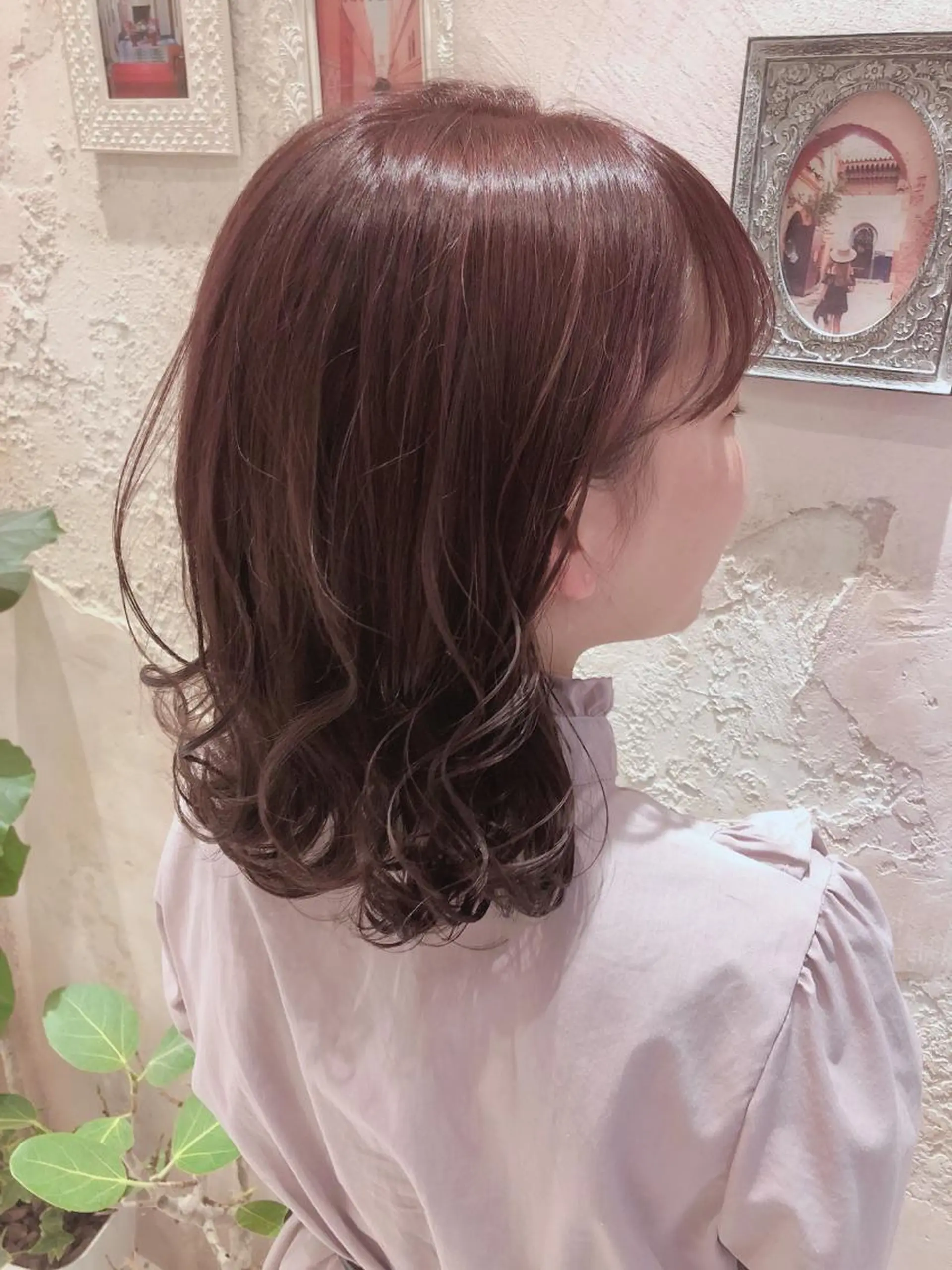 ミディアム パープルカラー カット ヘアカラー トリートメント 代表山口ひな 髪質改善のプロのヘアスタイル