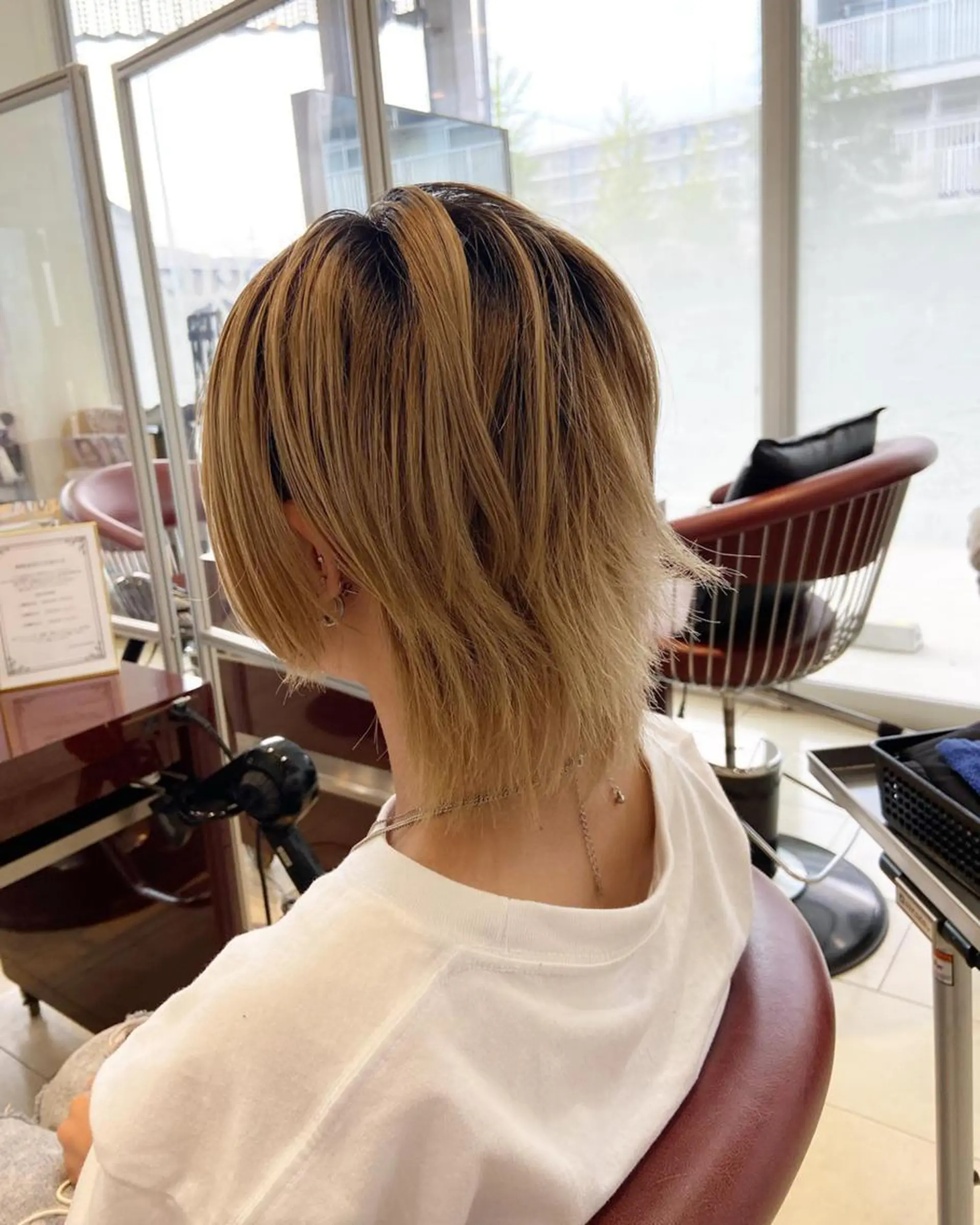 ショート カラー ブリーチ ケアカラー ダブルカラー ハイライトカラー エクステ ヘアカラー 🫧sara荒井店 樹🫧のヘアスタイル