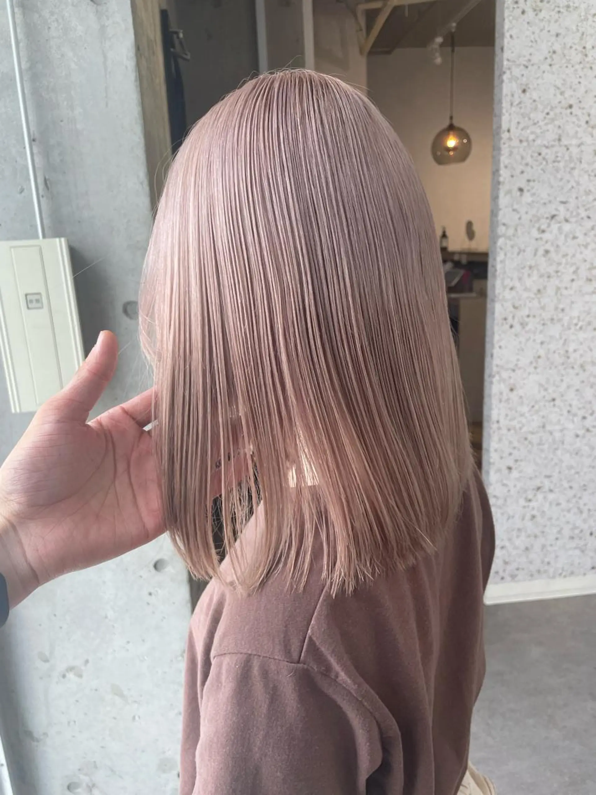 ミディアム カラー ベージュカラー ピンクカラー ピンクベージュ ヘアカラー トリートメント lani hair salon所属・SHOTO ハイトー ン/ブロンドカラーのヘアスタイル