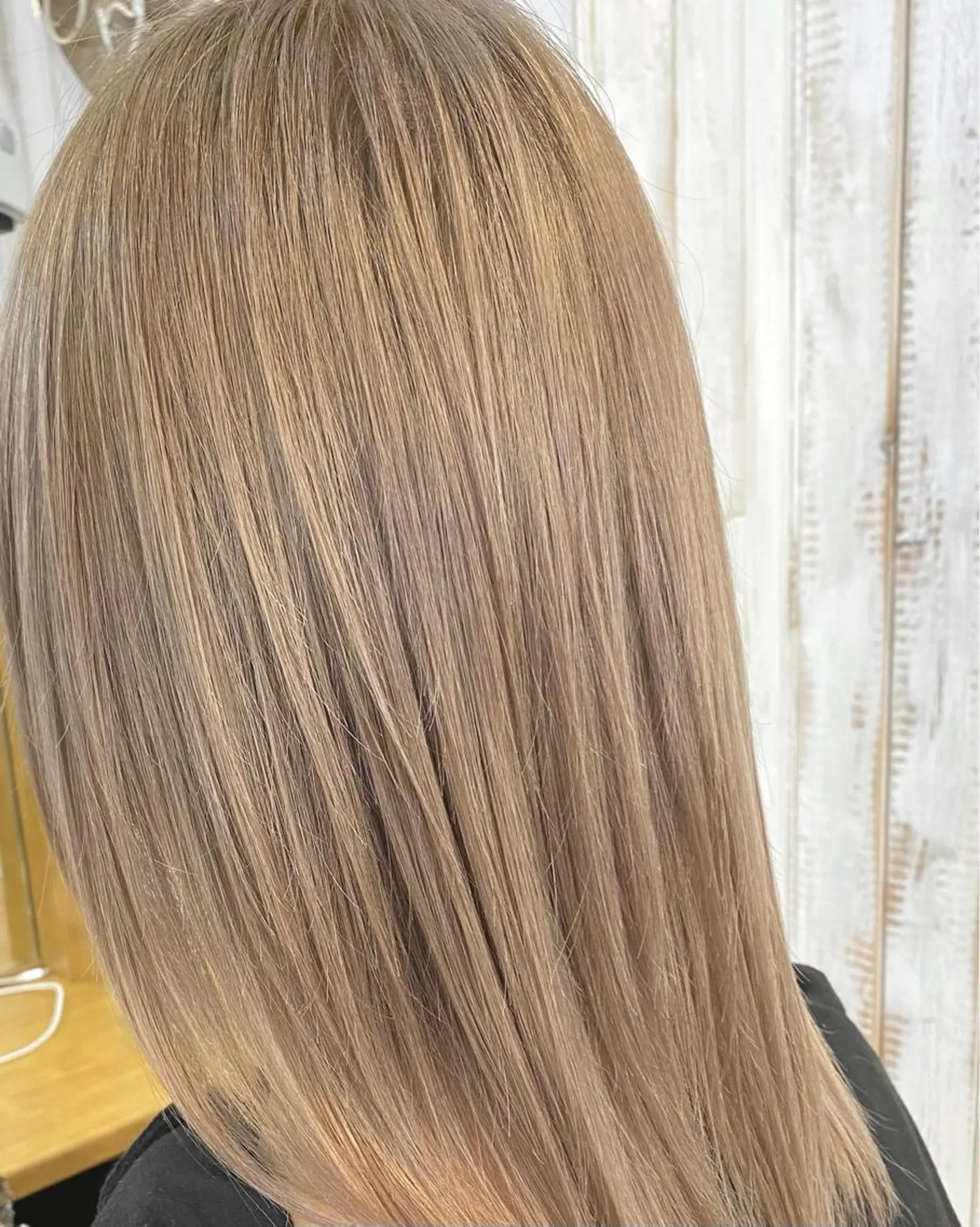 セミロング 縮毛矯正 千 田のヘアスタイル