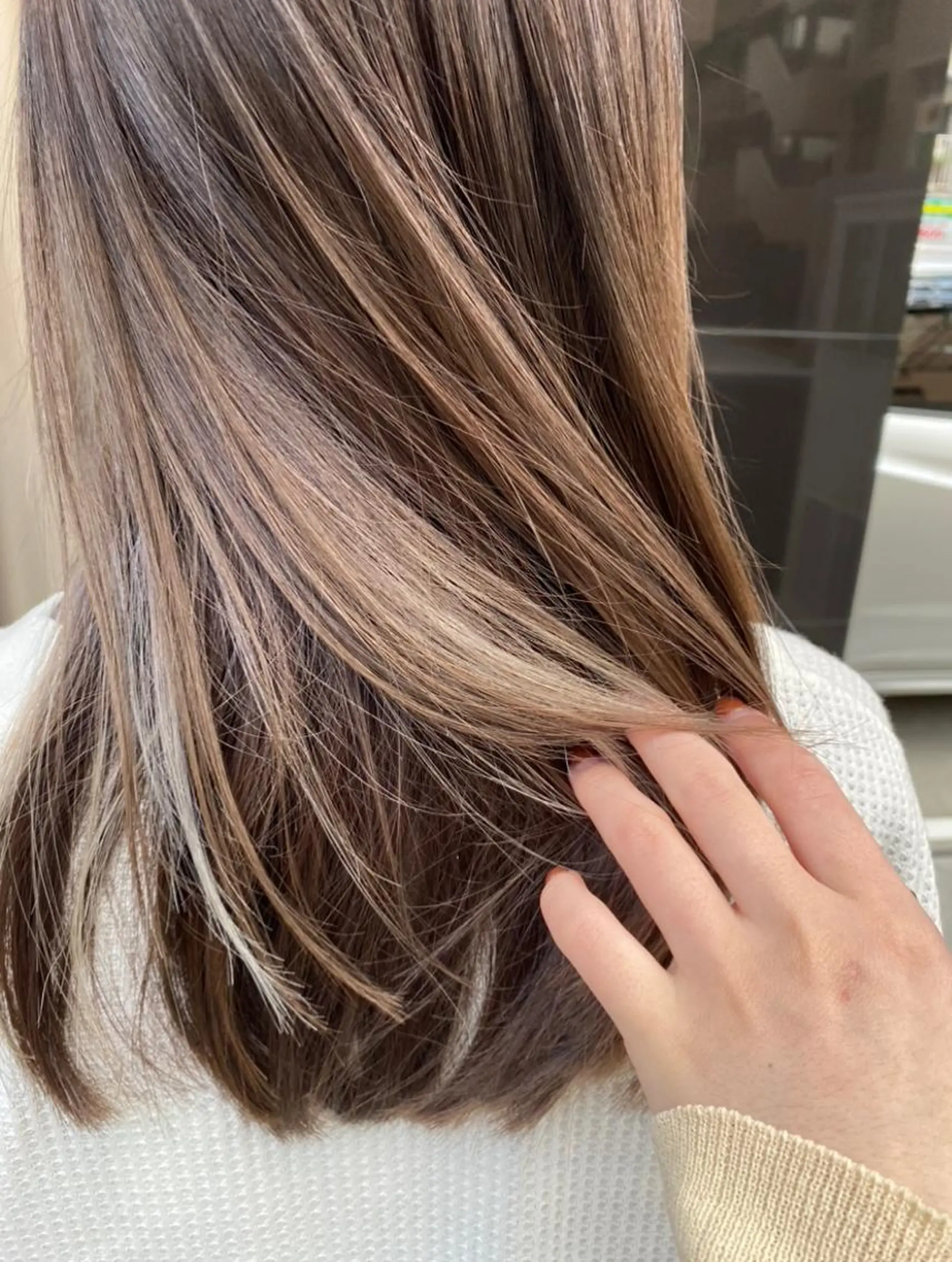 カラー ベージュカラー🐑 レイヤー🤎塚原優芽のヘアスタイル