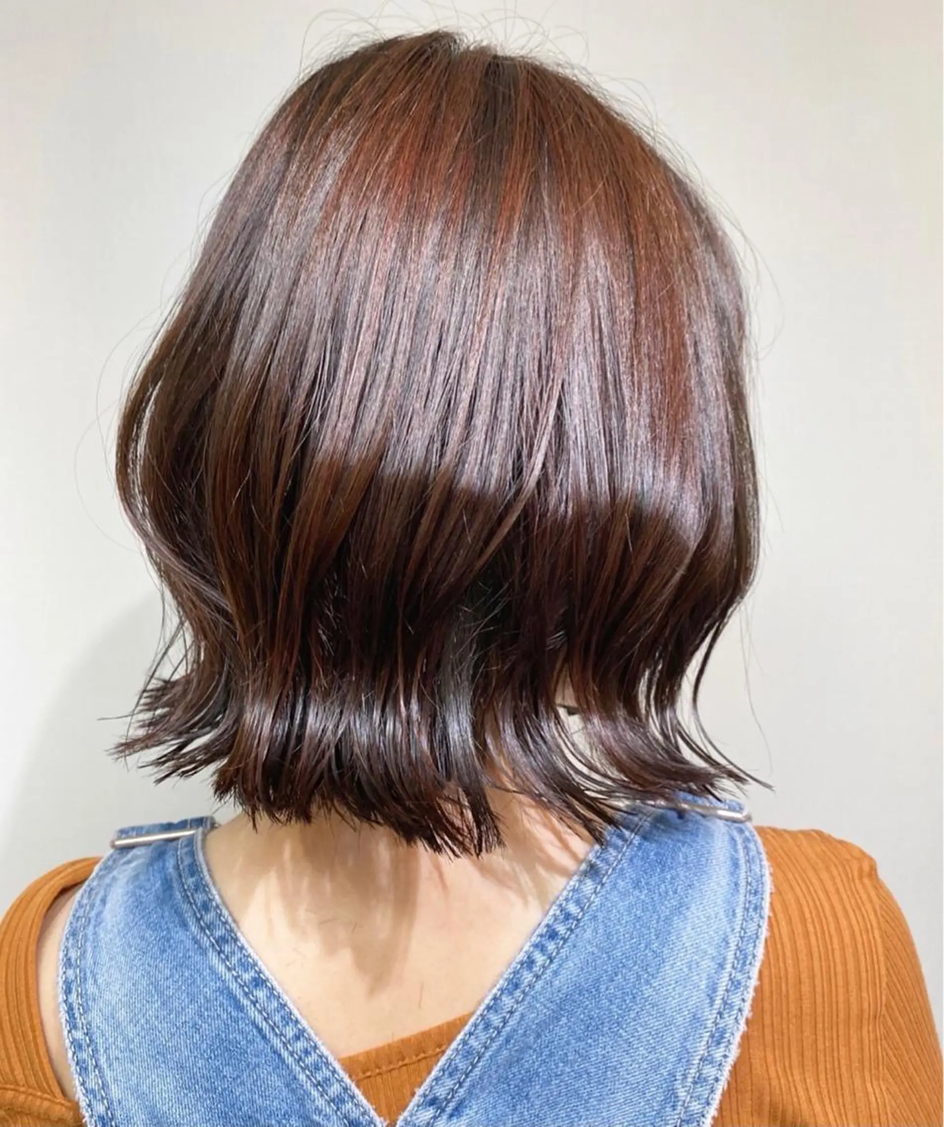 ミディアム カラー 星野 菜月のヘアスタイル