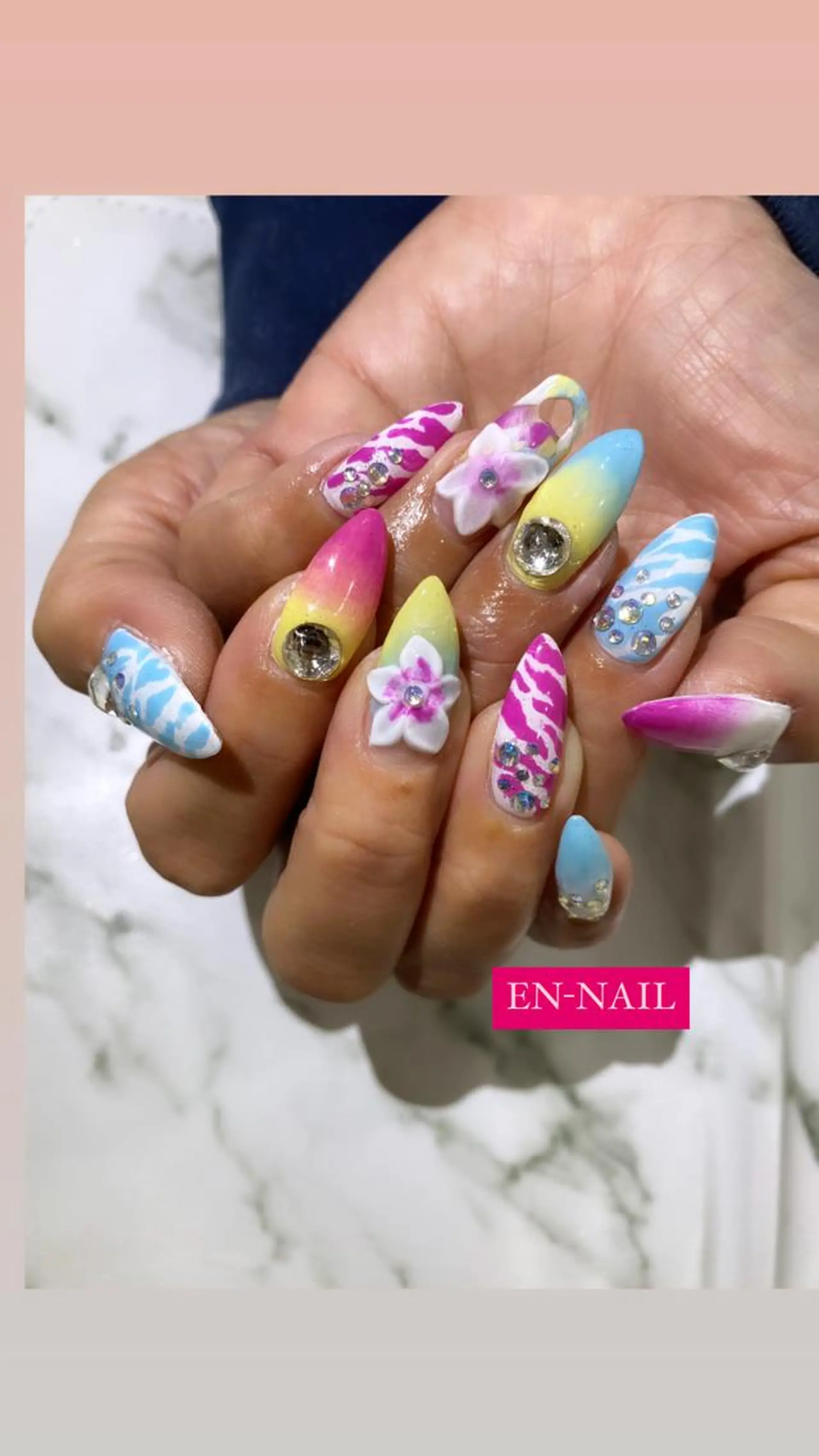 ネイル EN_NAIL 野中本店Ayakaのネイルデザイン