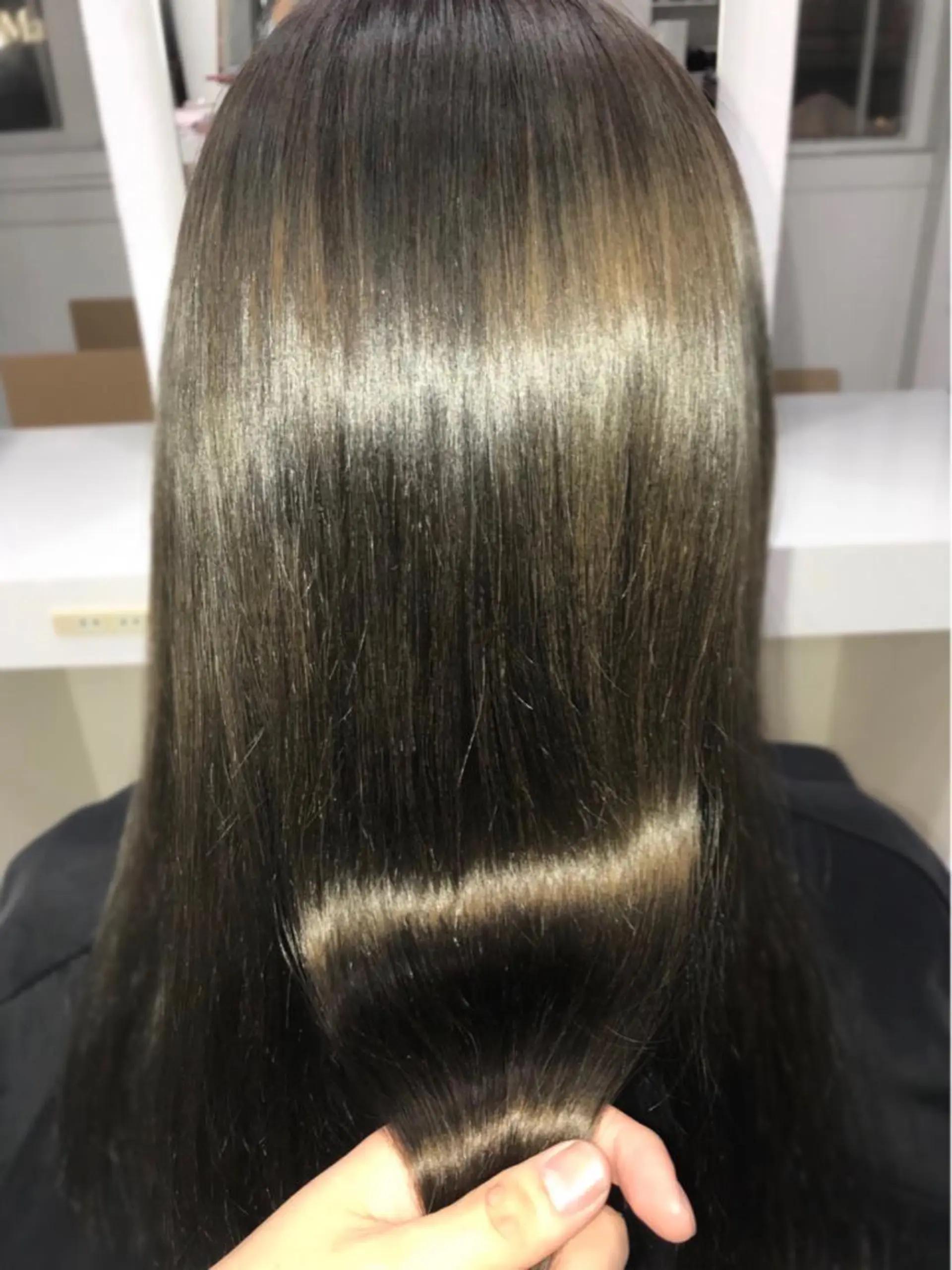 セミロング 髪質改善 トリートメント 酸熱トリートメント 30代からの上質な ヘアケア  大西のヘアスタイル