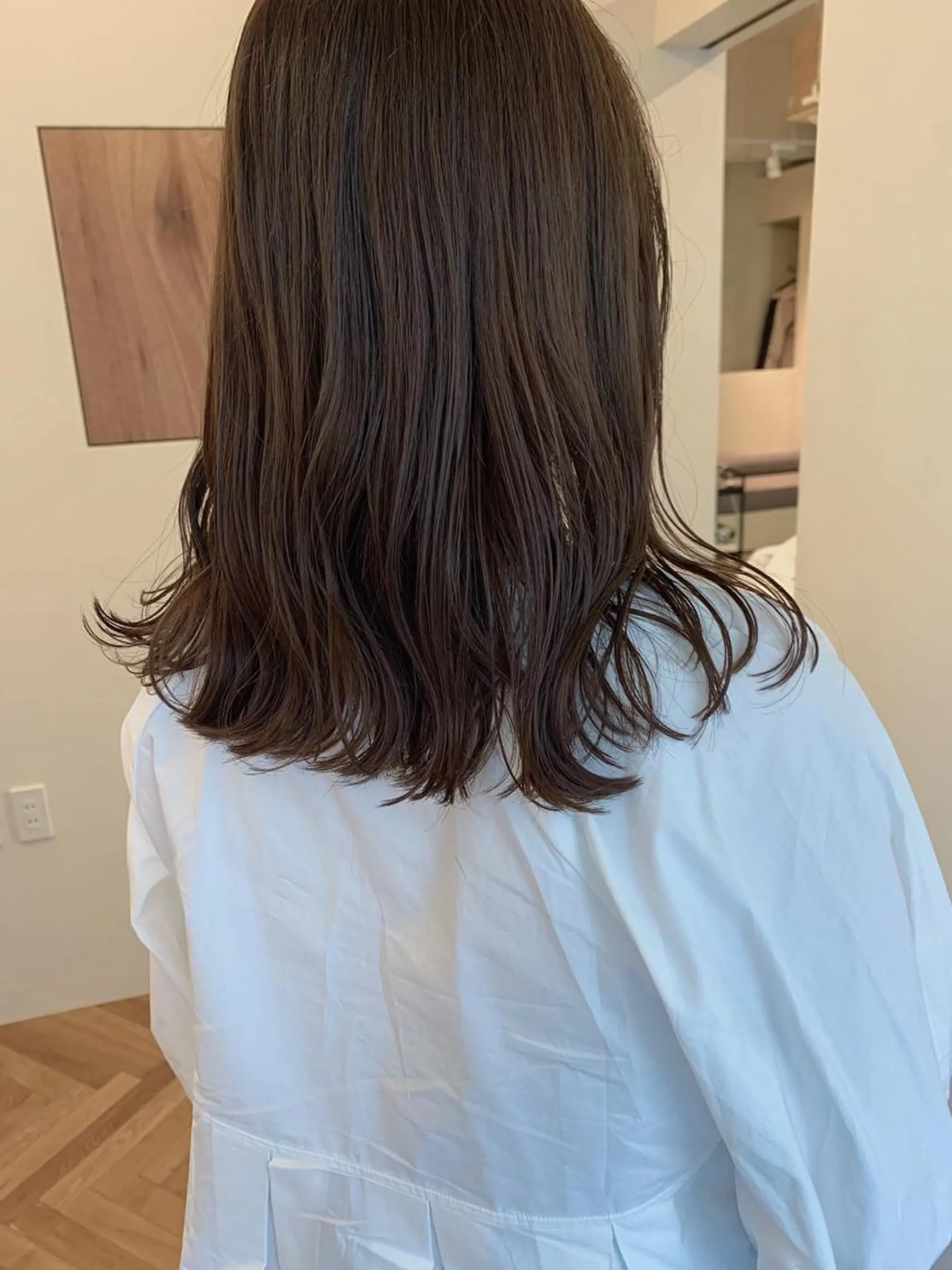 ミディアム カラー ベージュカラー yupi🐈‍⬛ レイヤー/パーマのヘアスタイル