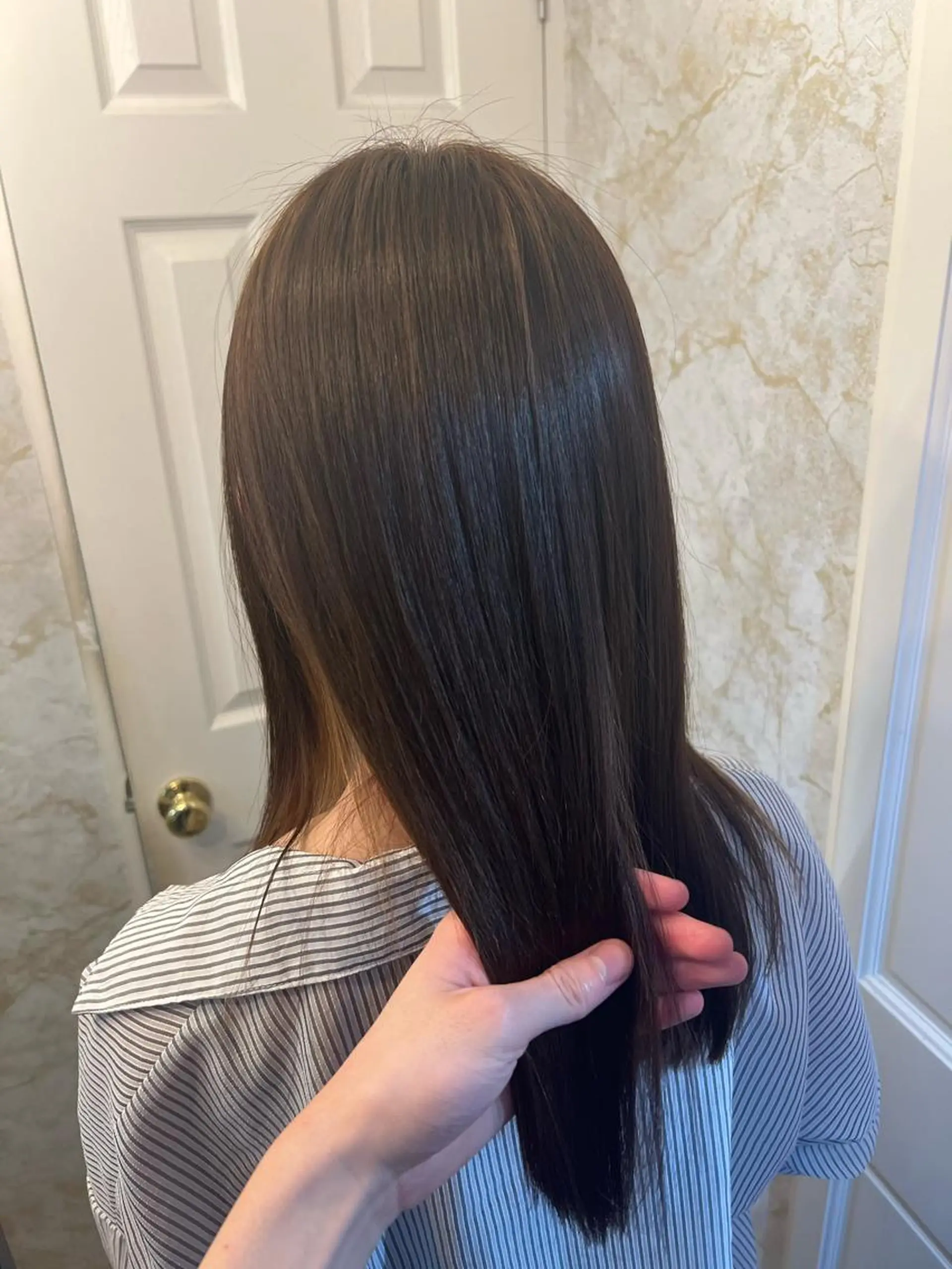 セミロング 縮毛矯正 トリートメント 髪質改善/ メンズカット・パーマのヘアスタイル