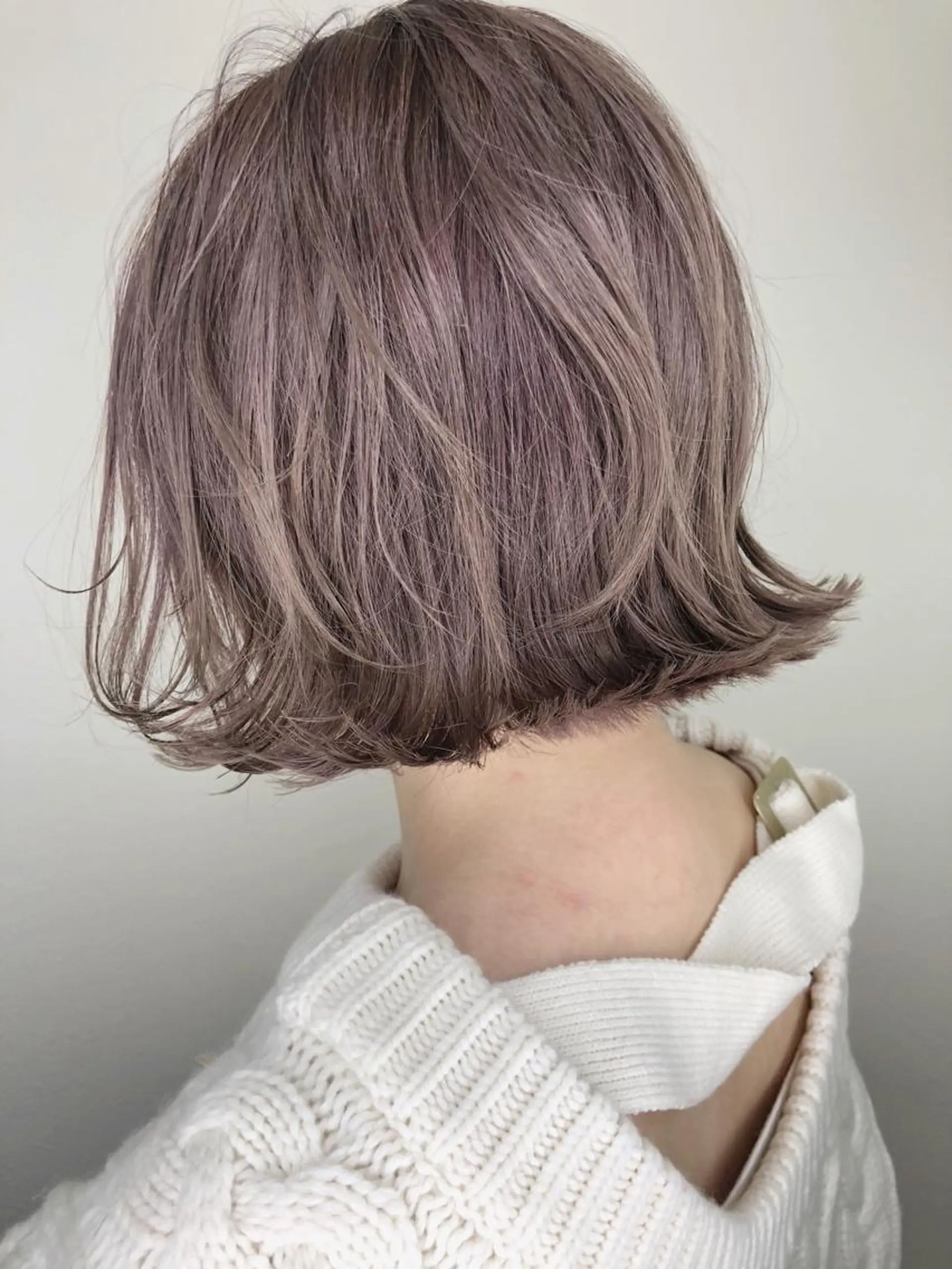 ショート カラー ブリーチ ito. ブリーチ/髪質改善のヘアスタイル