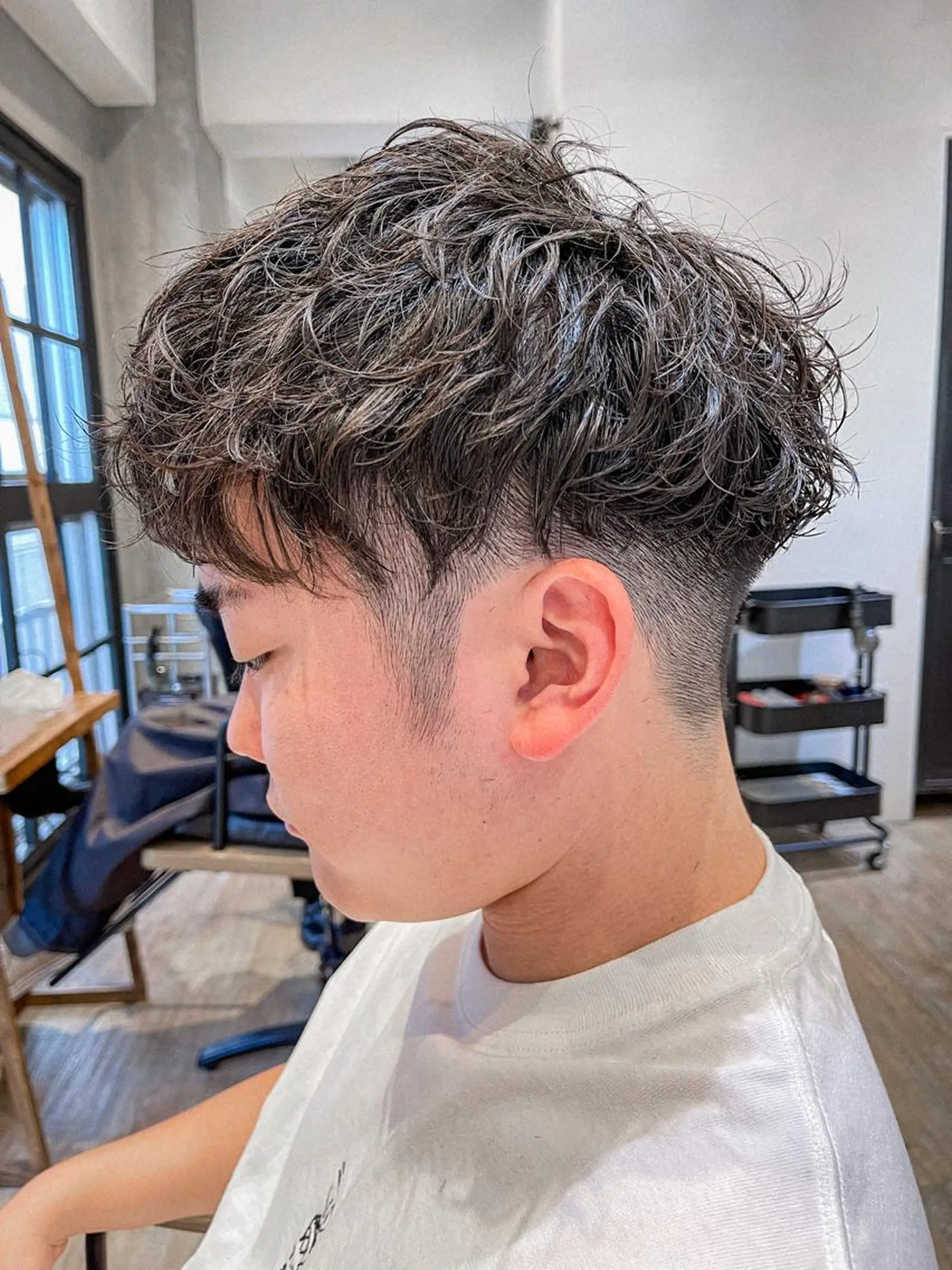 ショート ツイストパーマ カット パーマ 新宿メンズ専門 モテ清潔感パーマ特化のヘアスタイル