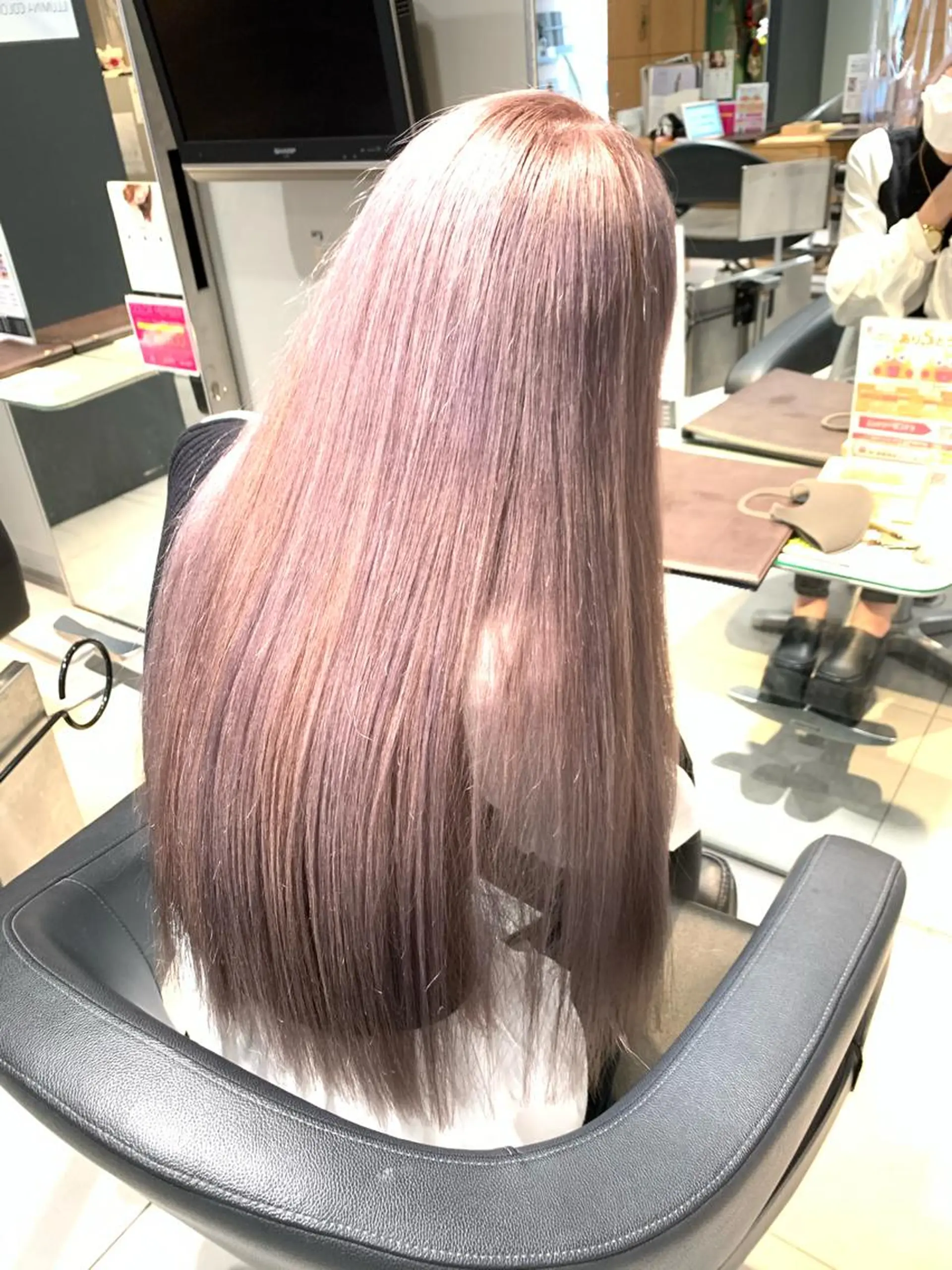 ロング カラー パーマ ヘアアレンジ メンズ キッズ ネイル マツエク・マツパ 酸性ストレート 髪質改善大槻勇樹のヘアスタイル