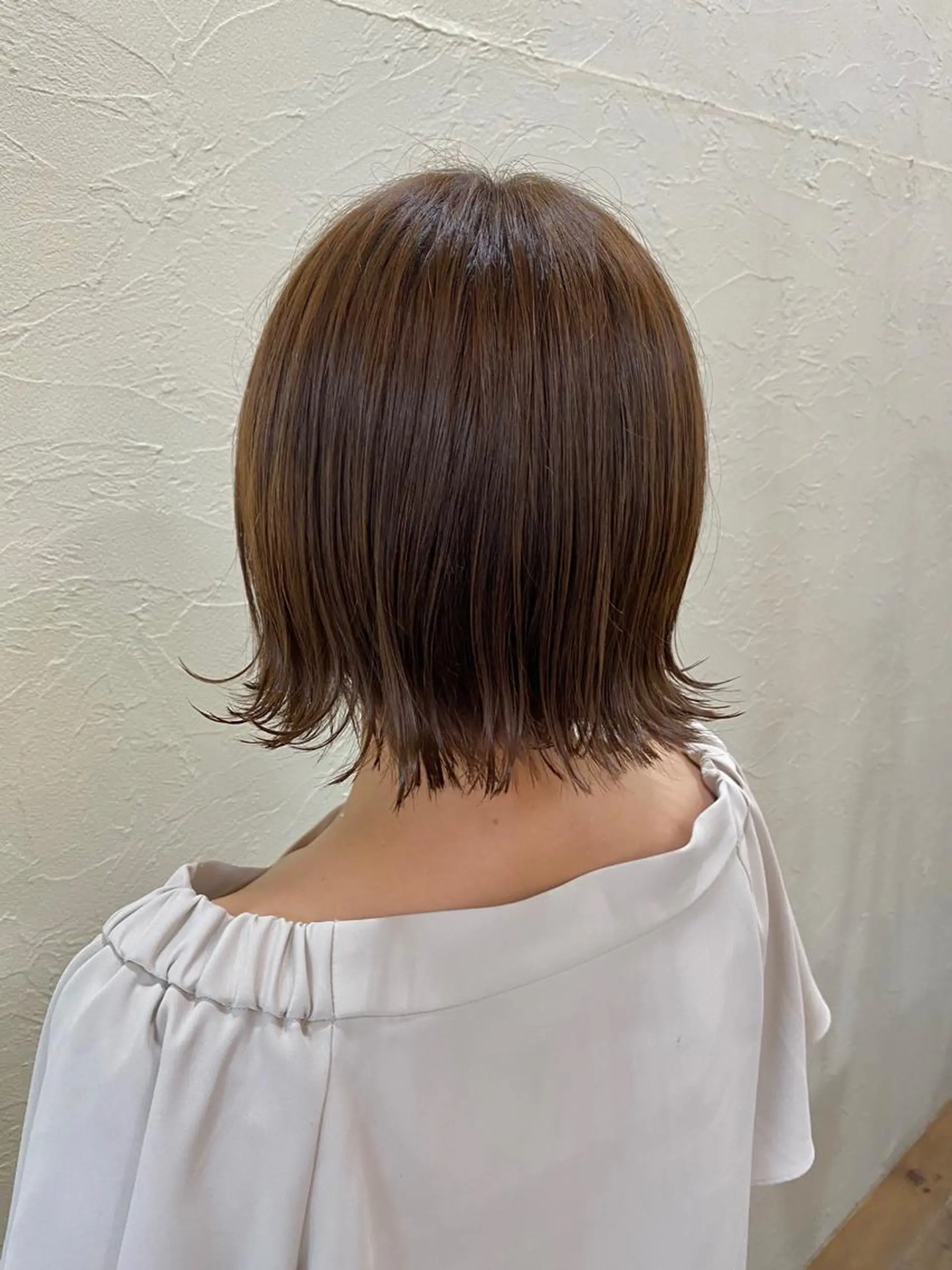 ショート カラー 切りっぱなしボブ ボブ カット ヘアカラー トリートメント ENIF ヤマグチアツコのヘアスタイル