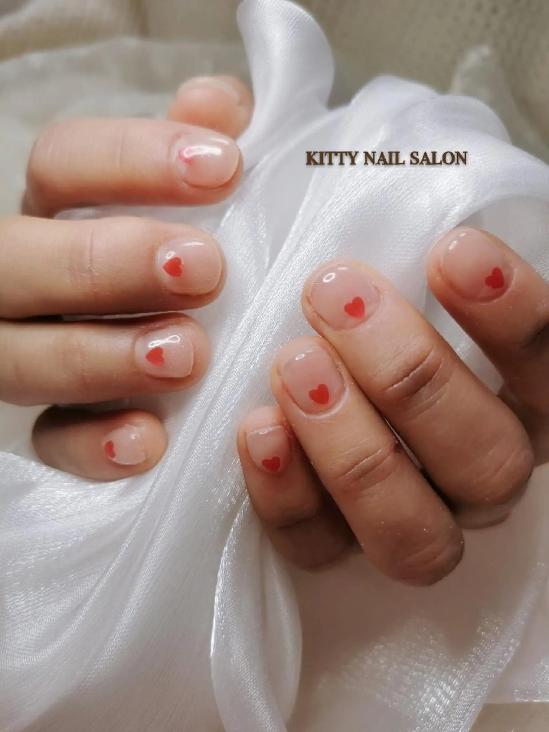 ネイル ホログラムネイル kitty nail salonのネイルデザイン