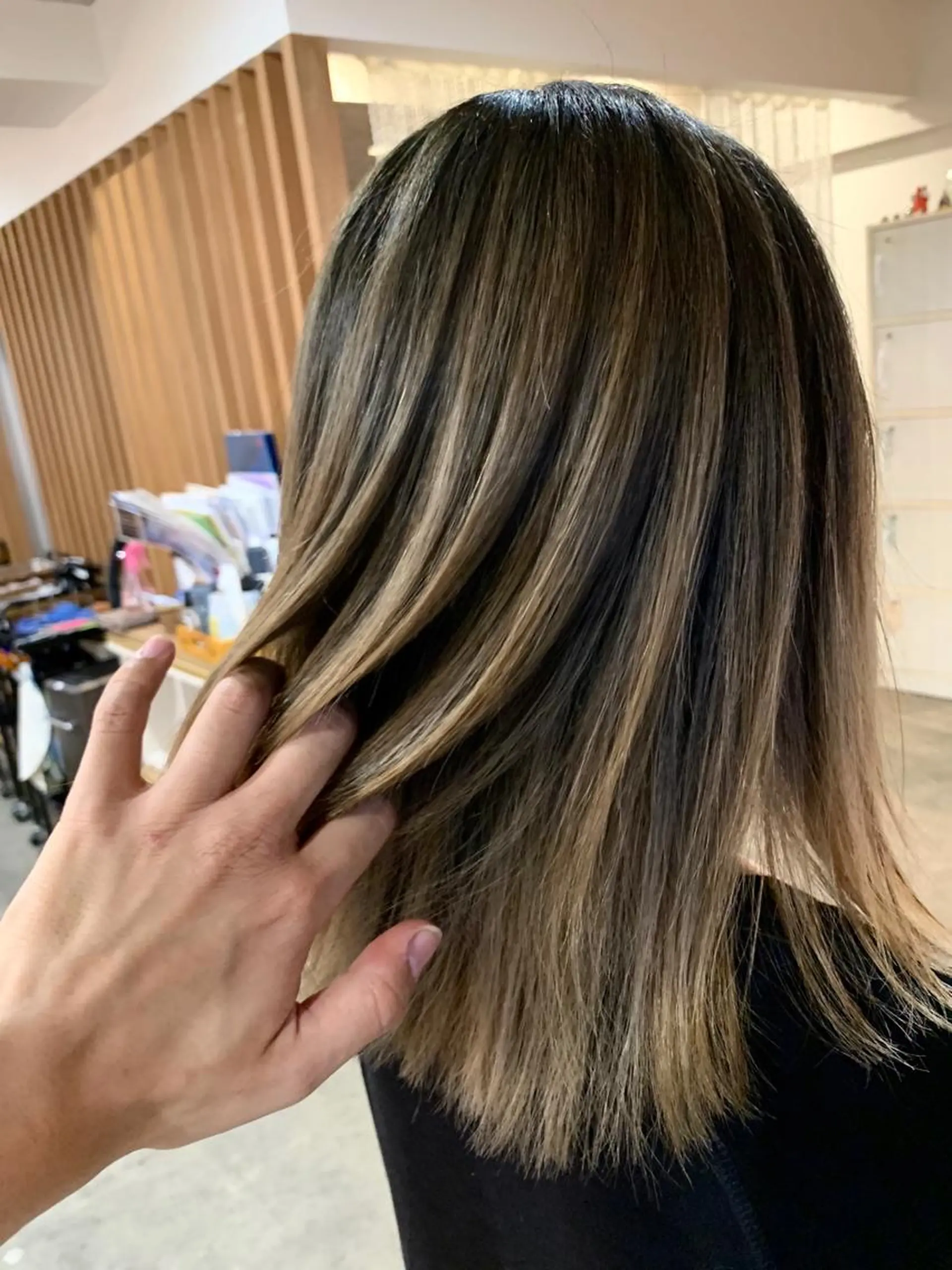 ミディアム yoshihara yuukiのヘアスタイル