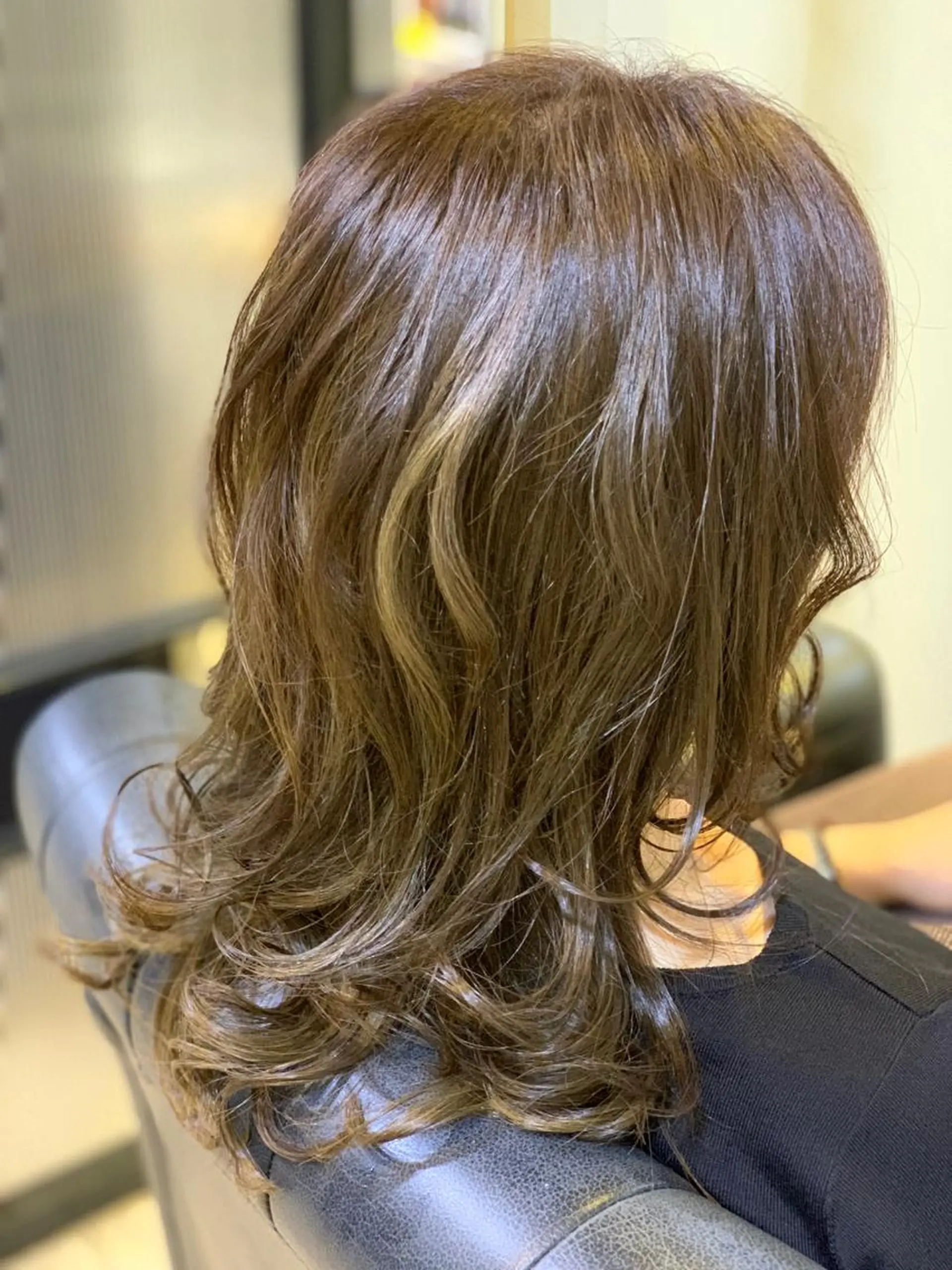 ロング カラー 河野 有希のヘアスタイル