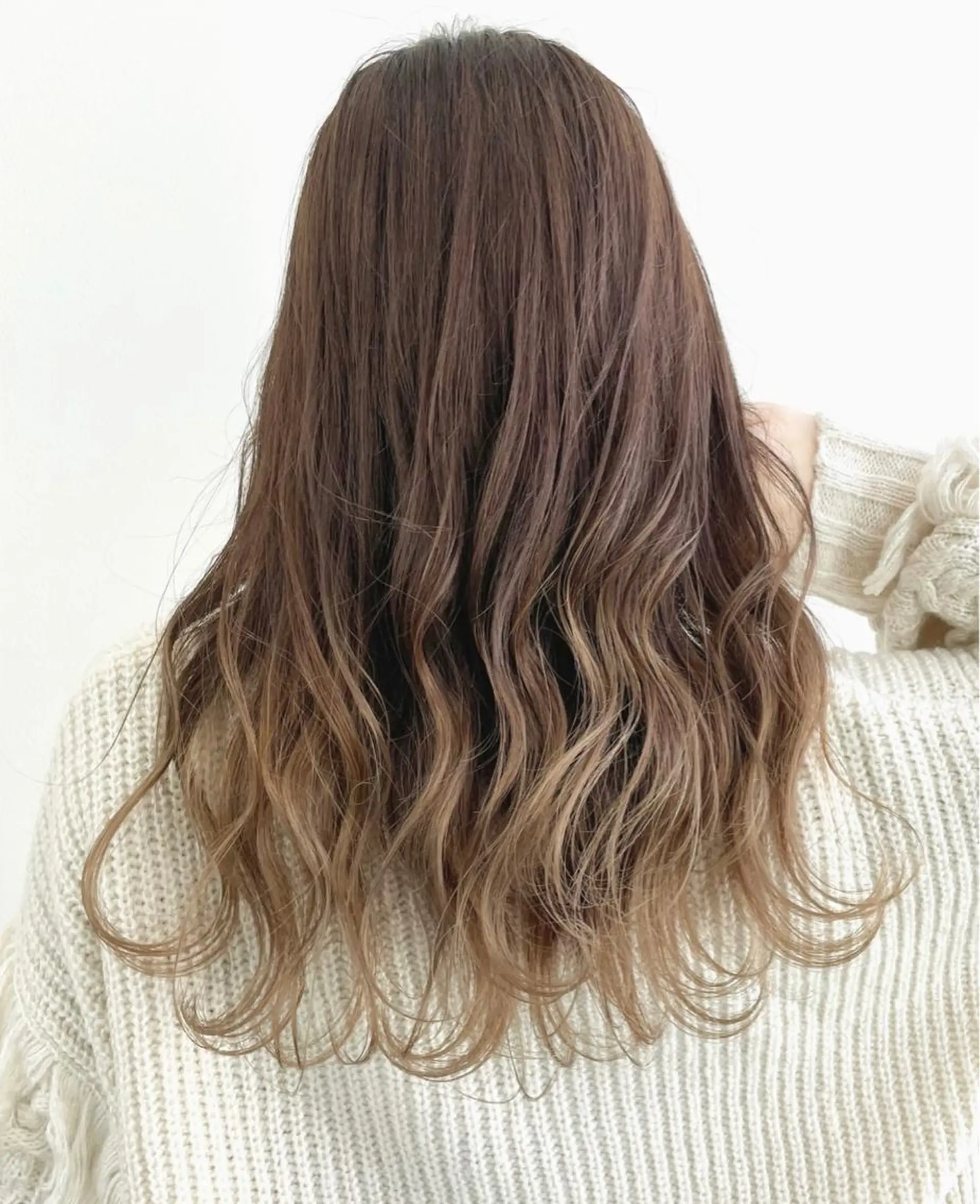 セミロング カラー グラデーションカラー カット ヘアカラー トリートメント 🦄インナーカラー 🦄貫井彩花のヘアスタイル