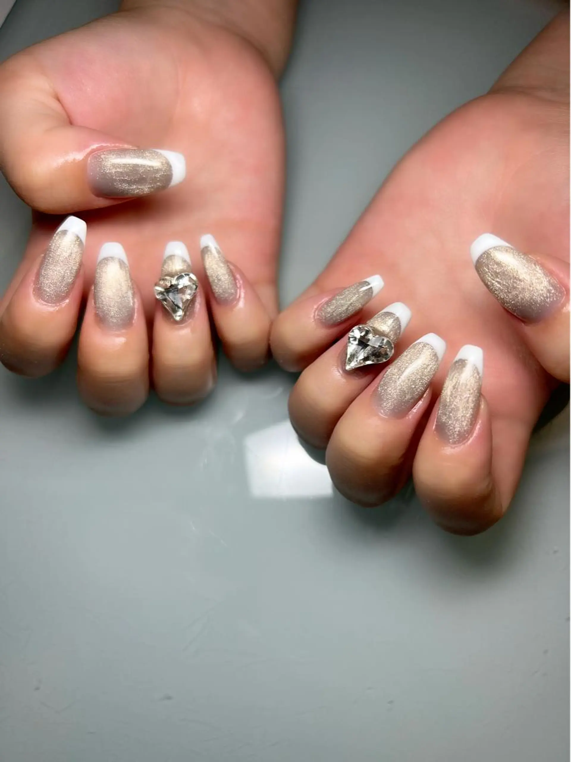 ネイル maison dari (ﾒｿﾞﾝ   ﾀﾞﾘ )所属・高橋 ユカのネイルデザイン