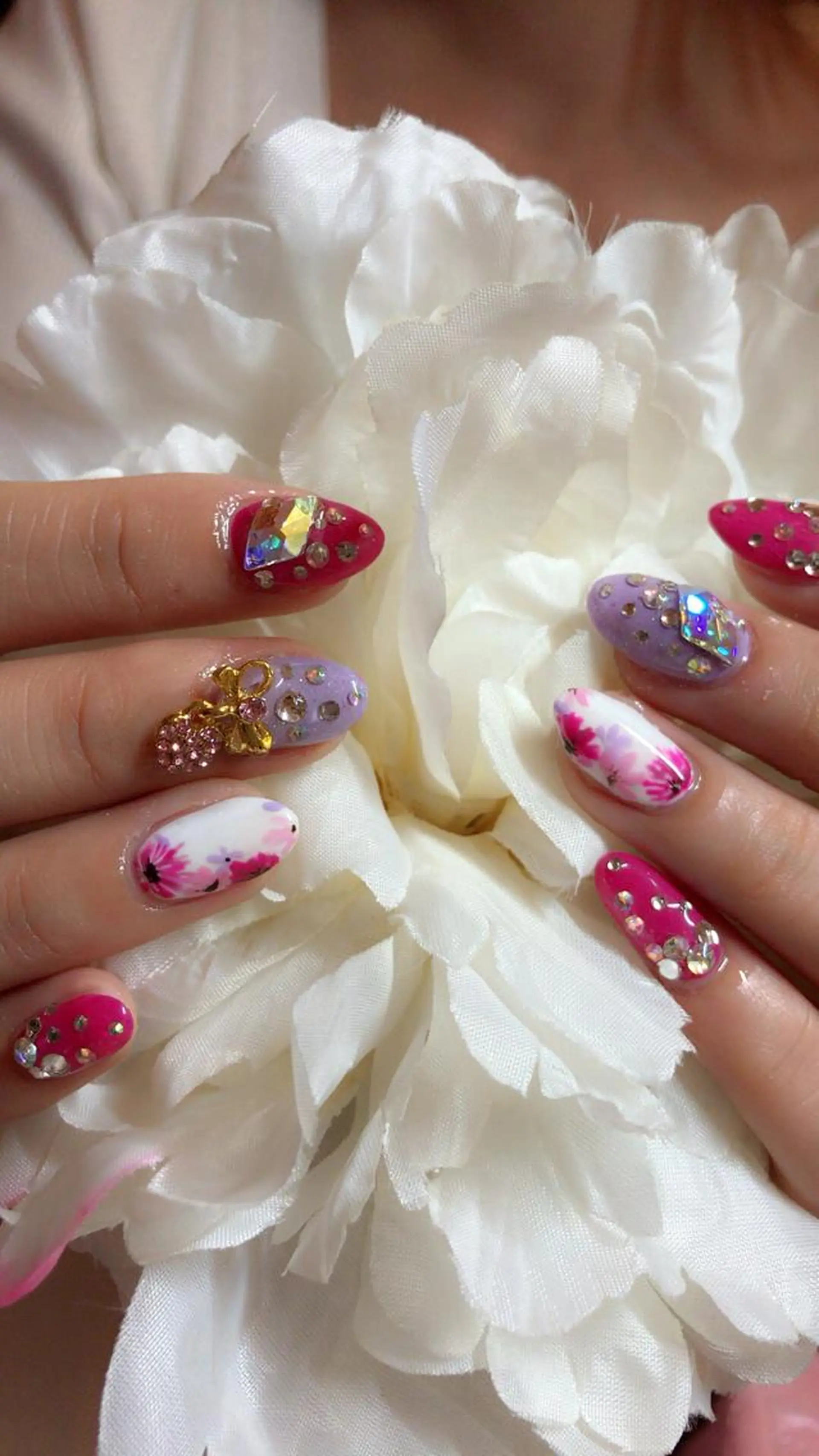 ネイル ジェルネイル ストーンネイル ハンドネイル Nail &Beauty Salon ☆Kirari☆所属・ビューティサロン ☆Kirari☆のネイルデザイン