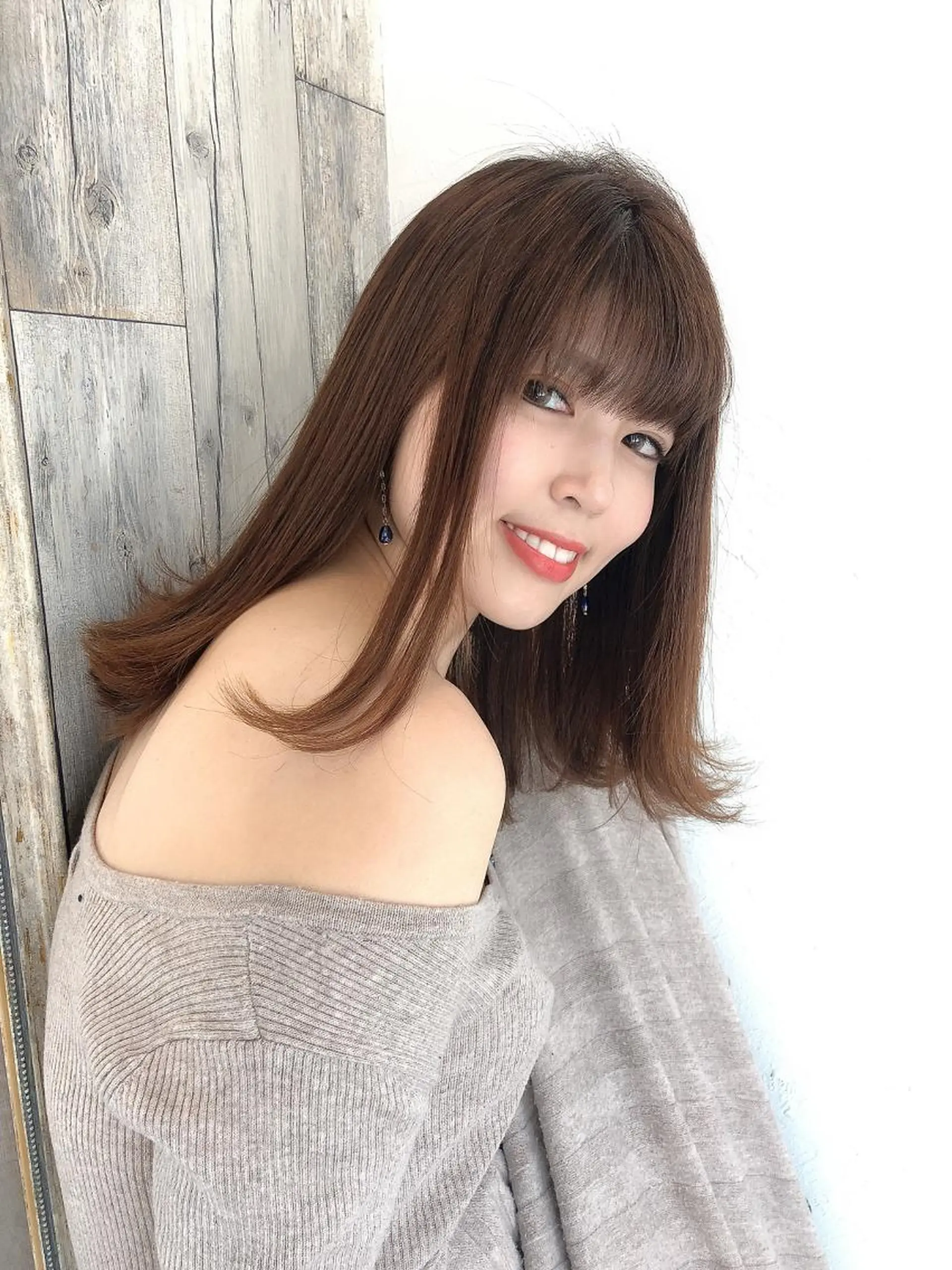 セミロング カラー パーマ アディクシーカラー ケアカラー 髪質改善 トリートメント ストレートパーマ カット ヘアカラー トリートメント 【ヘアケア特化型】 newi天王寺のヘアスタイル