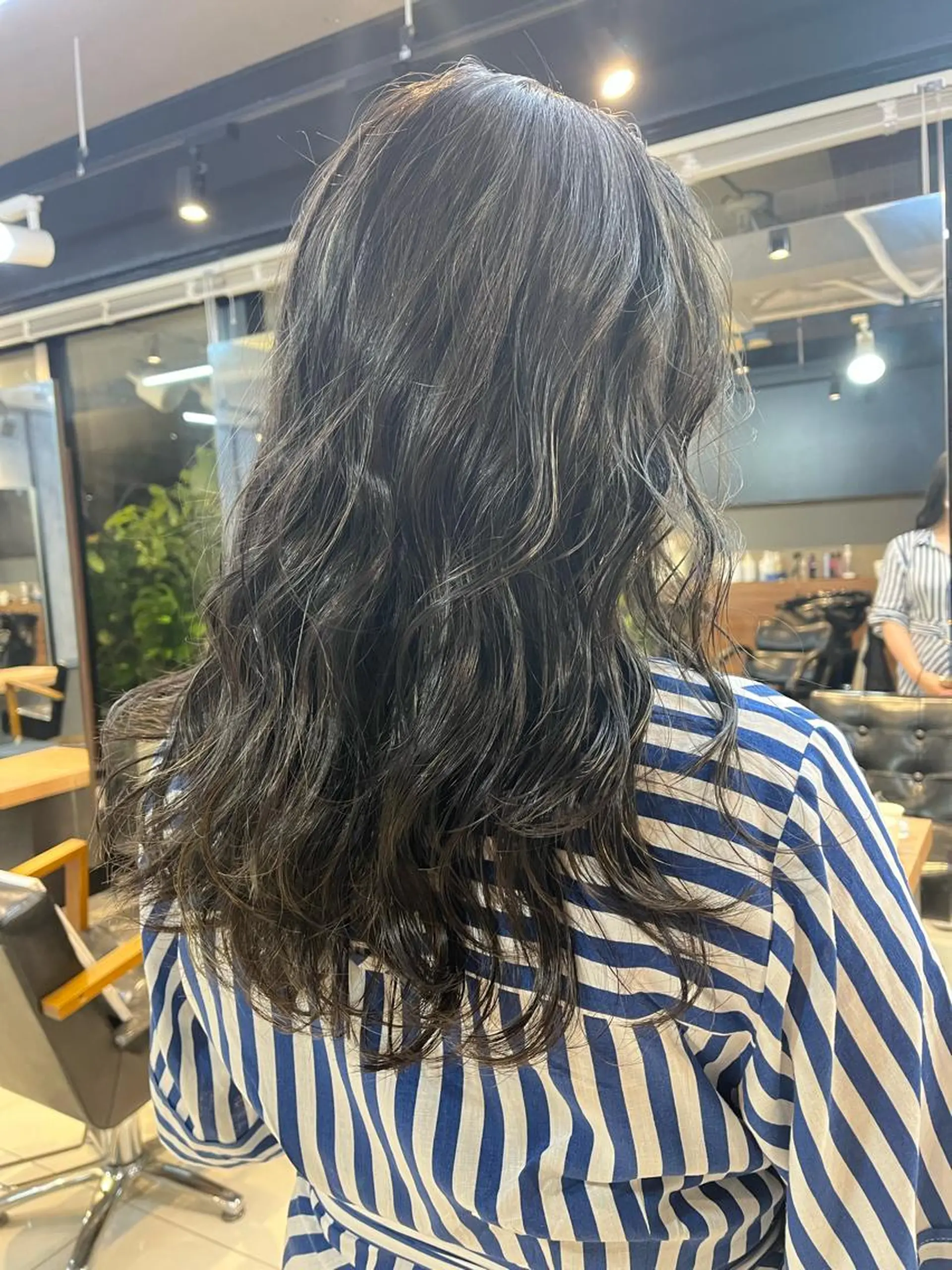 セミロング カラー ヘアアレンジ メンズ ネイル マツエク・マツパ アイブロウ 透明感カラー🤎 ゆりのヘアスタイル