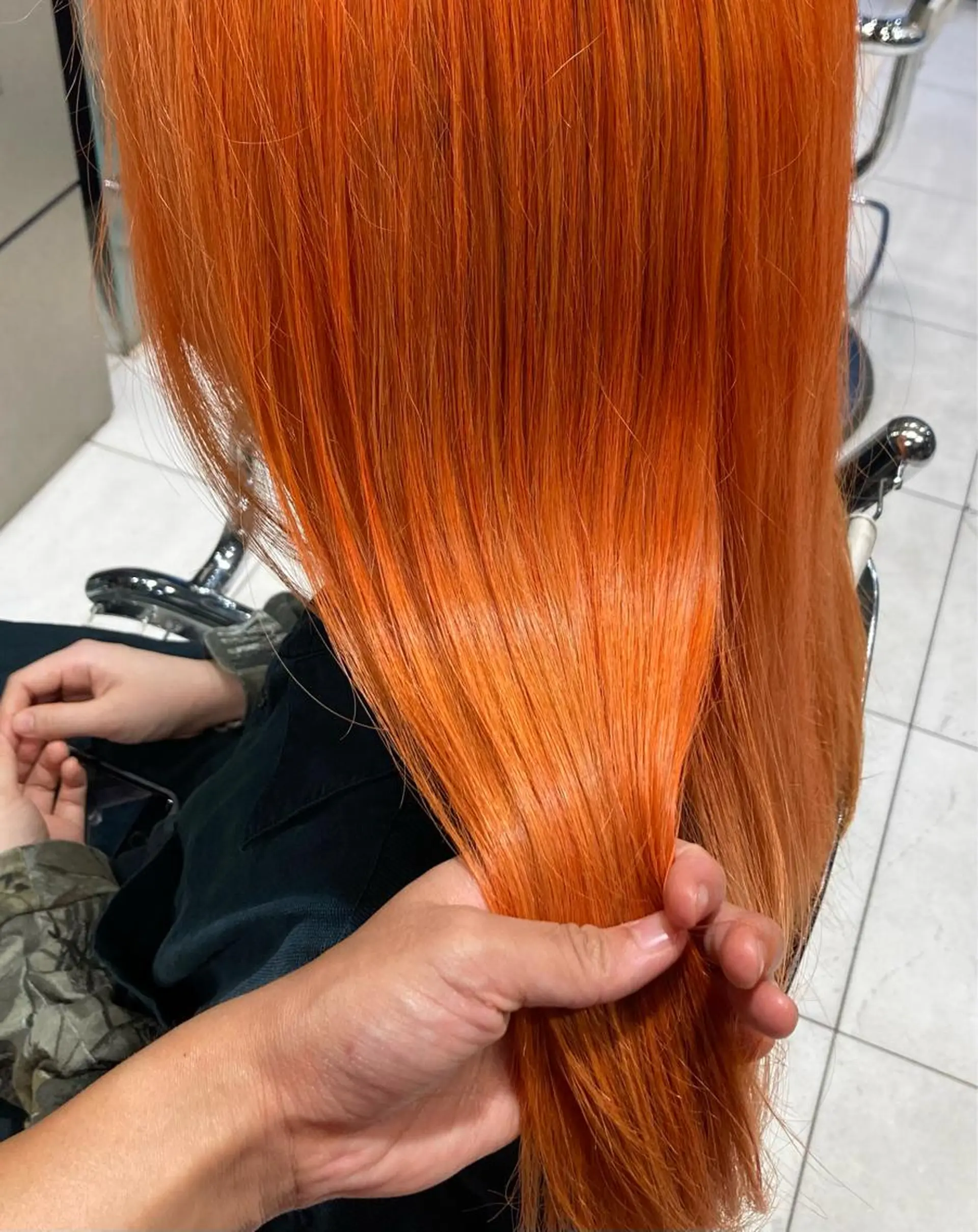 ロング カラー オレンジ GO TODAY SHAIRE SALON 渋谷モディ所属・スキバサミを使わない カット🌼唯🌼のヘアスタイル