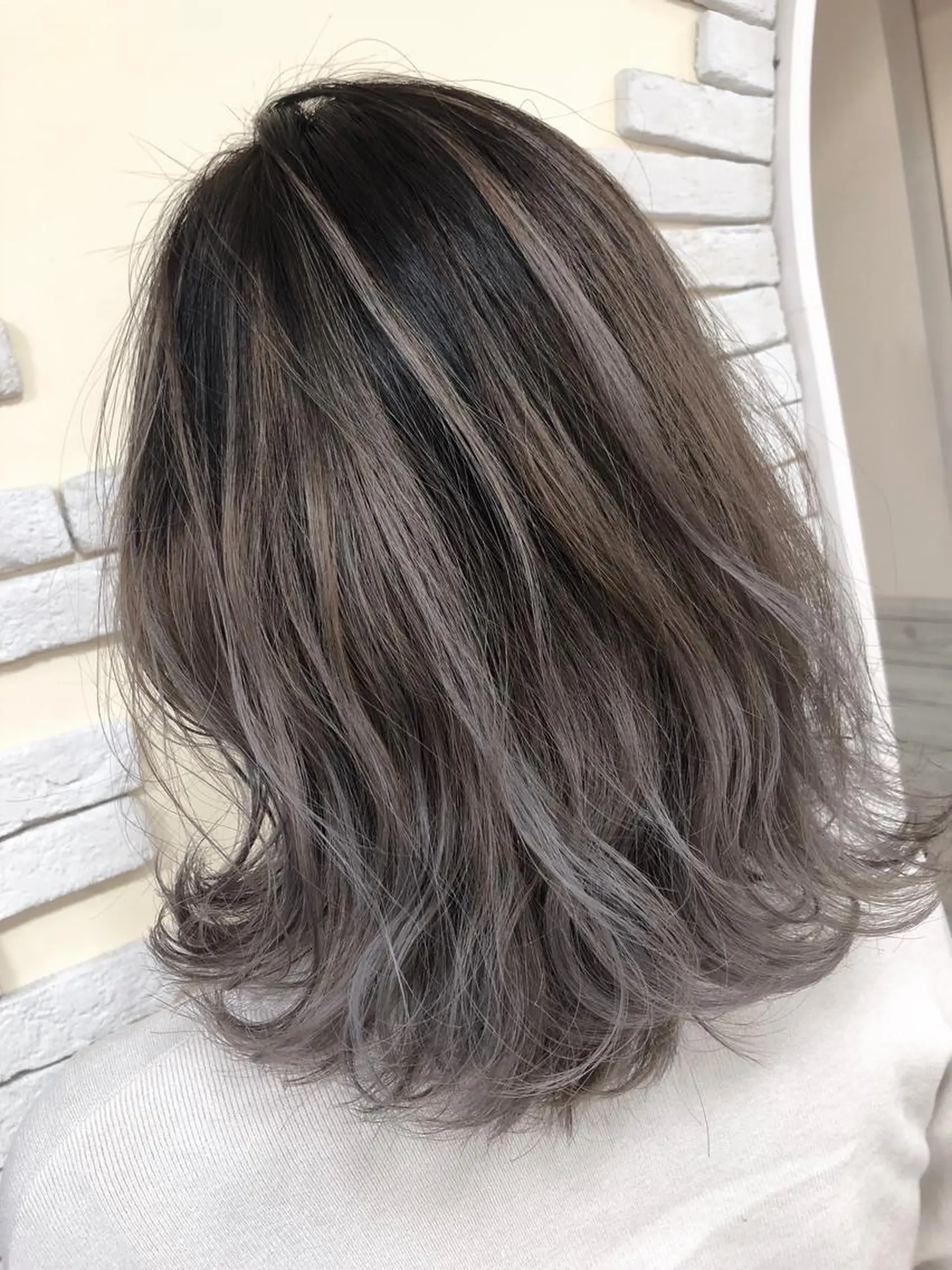ミディアム カラー ヘアアレンジ アディクシーカラー ブリーチ ケアブリーチ 透明感カラー ダブルカラー 🌟イメチェン美容師 🌟清水 大輝のヘアスタイル
