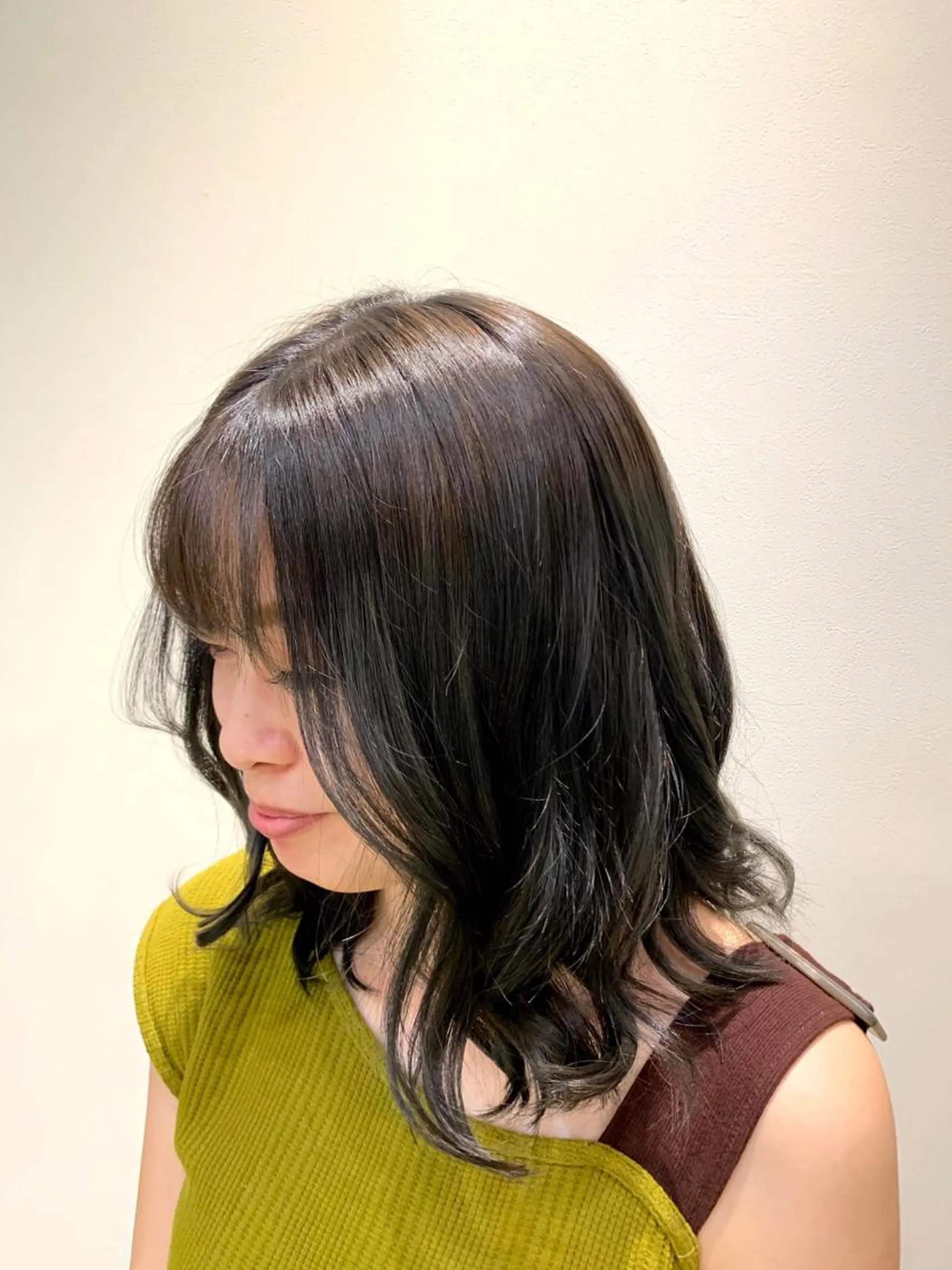 セミロング カラー 透明感カラー 全国1位🥇世界5位 小野田　礼花のヘアスタイル