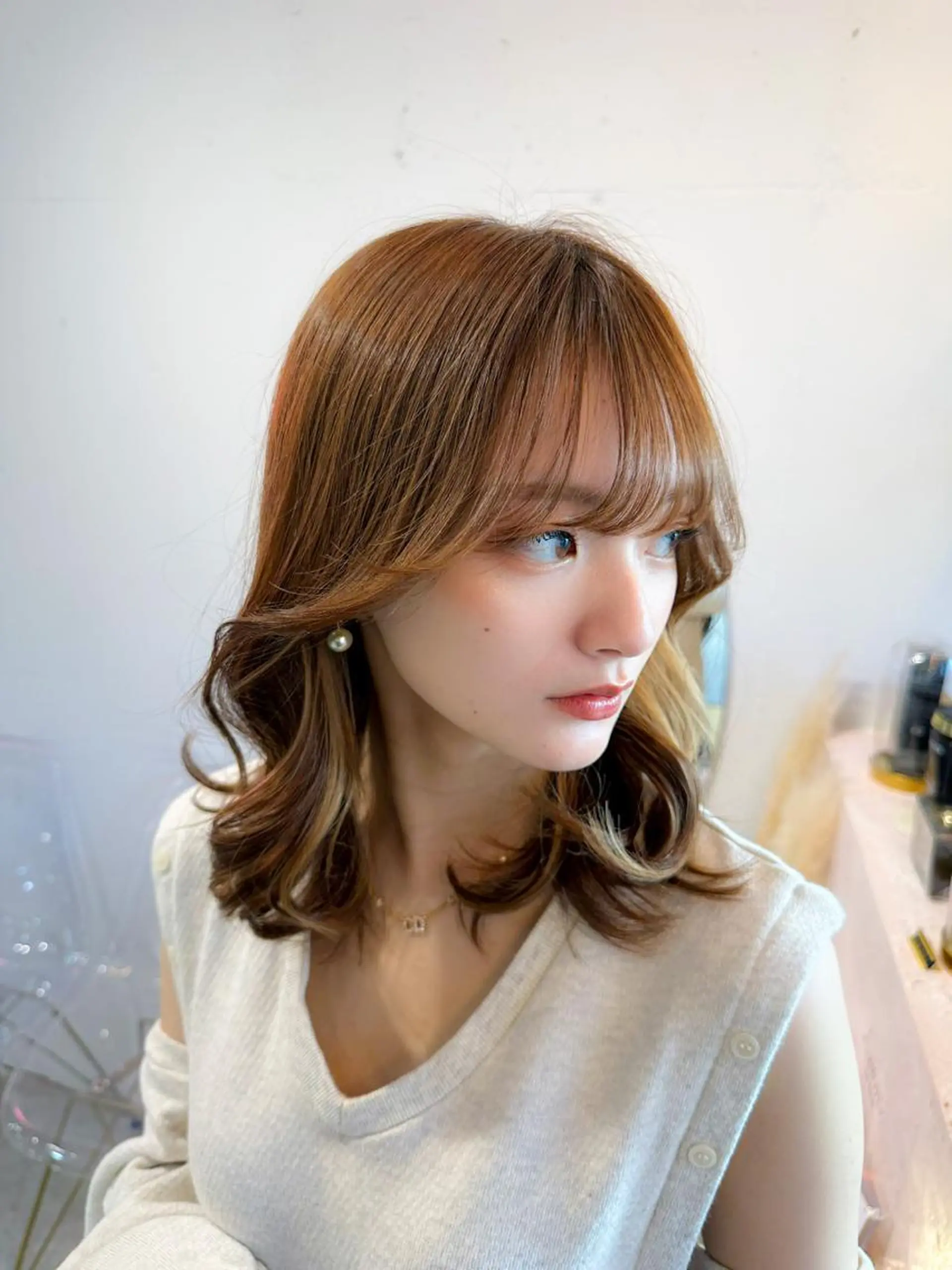 ミディアム カラー シールエクステ ミディアムパーマ ブリーチ ケアブリーチ ダブルカラー カット ヘアカラー トリートメント 新宿/韓国風レイヤー 髪質改善/渋谷直樹のヘアスタイル