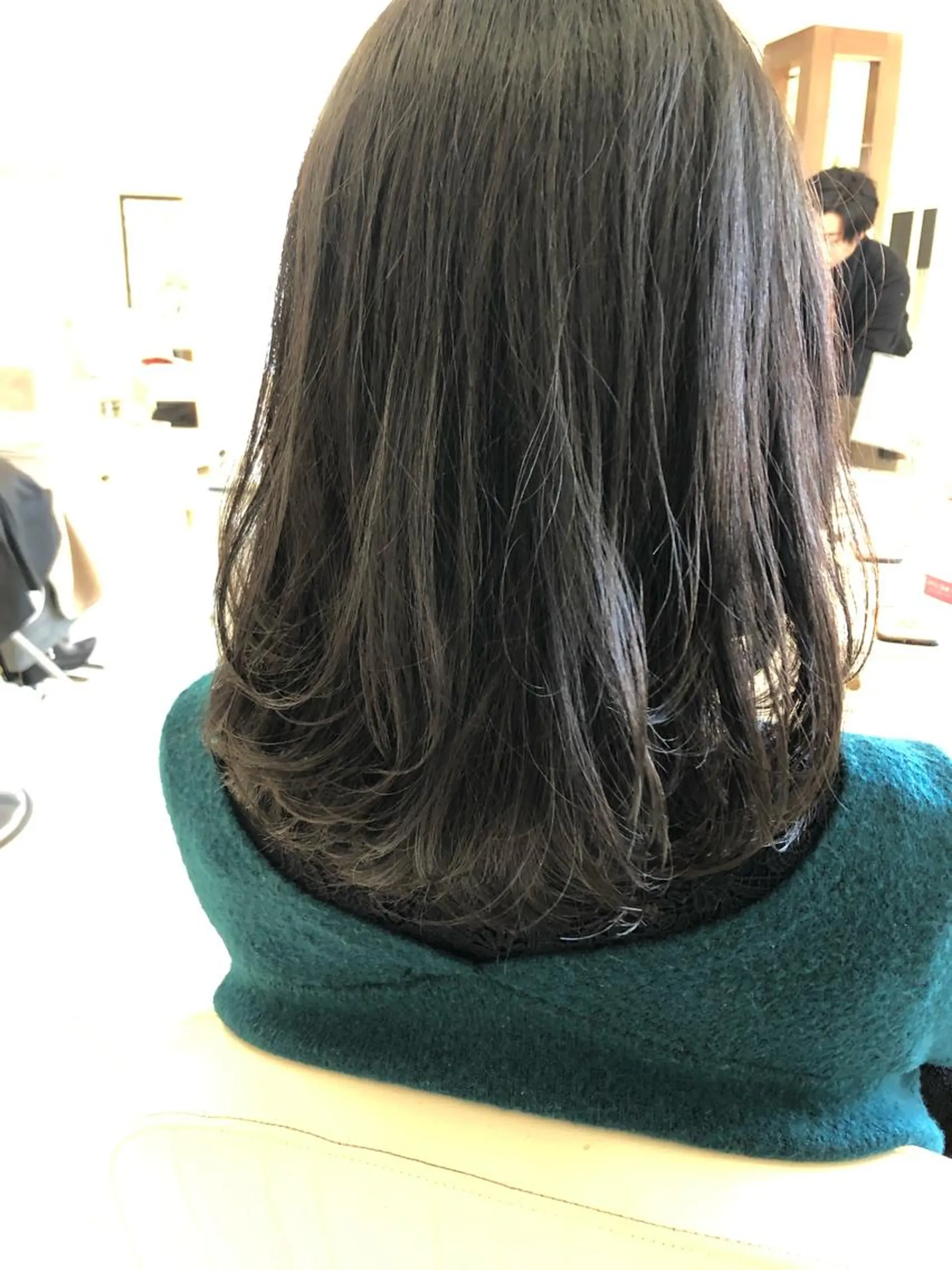 ミディアム カラー 店長/mao/ 前髪/顔周りカットのヘアスタイル