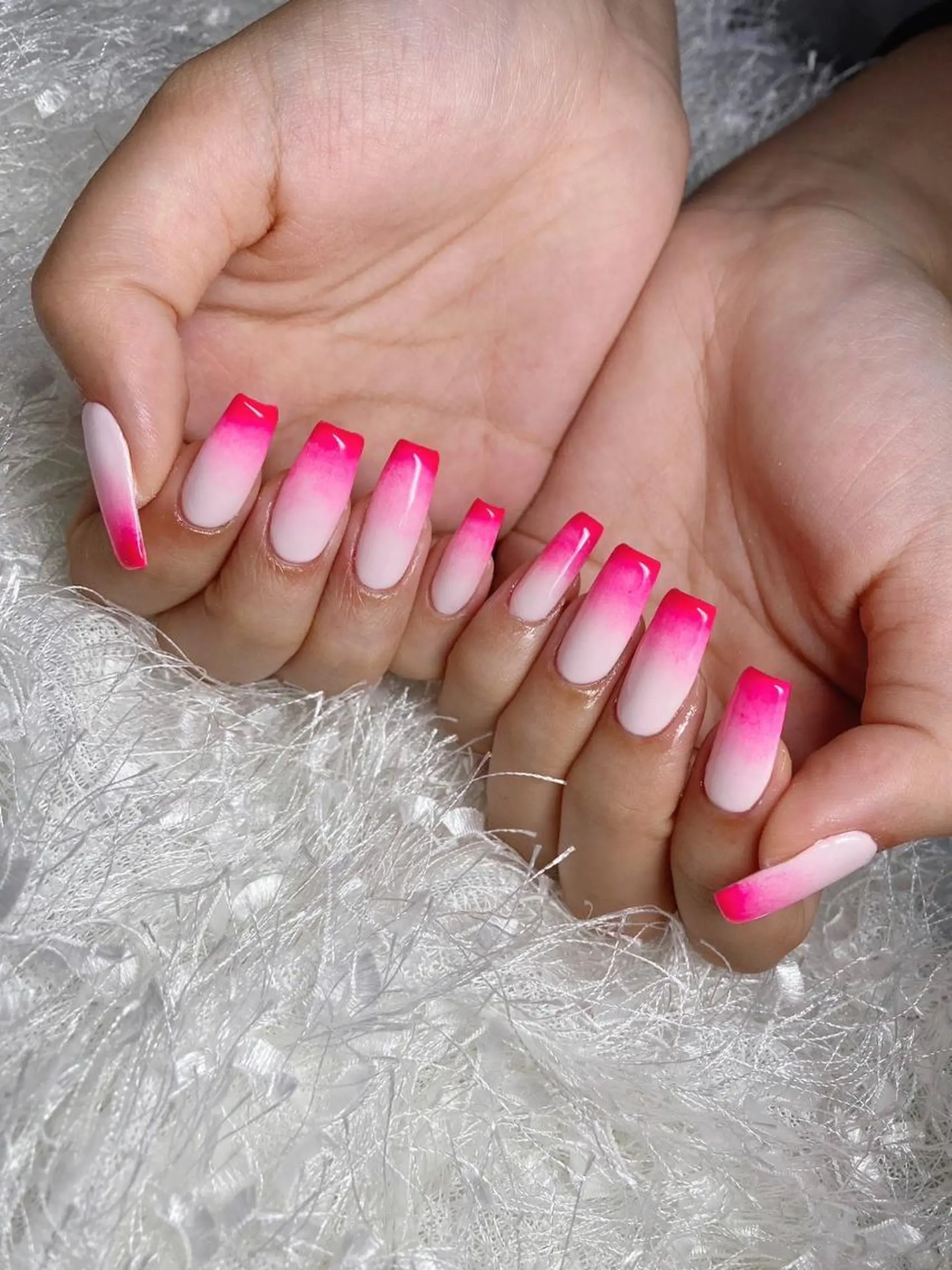 ネイル 長さ出し ジェルネイル グラデーション 韓国ネイル マグネットネイル ハンドネイル Nail&eye Belire 新宿のネイルデザイン