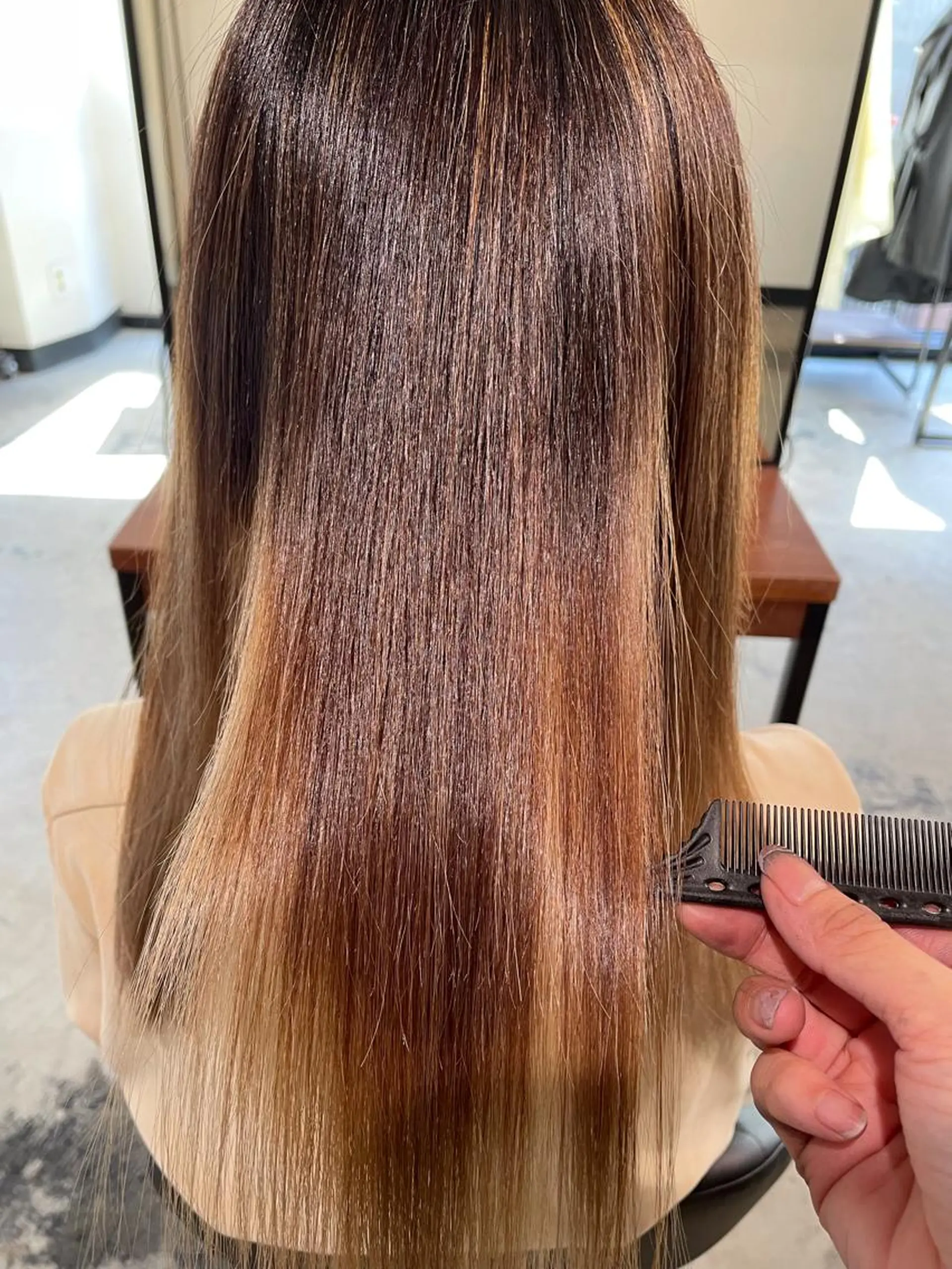 ロング ボブ ハイライト 髪質改善 縮毛矯正 トリートメント ☀️Luana☀️ 公式/大通のヘアスタイル