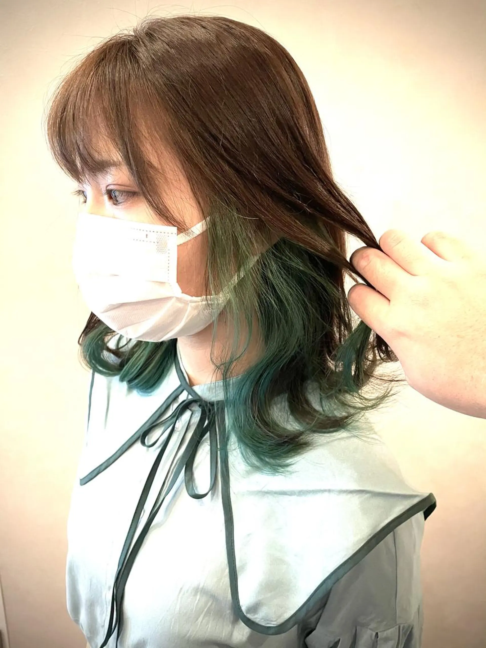 セミロング ヘアカラー トリートメント レイヤー/ウルフ ハイトーンhiroのヘアスタイル