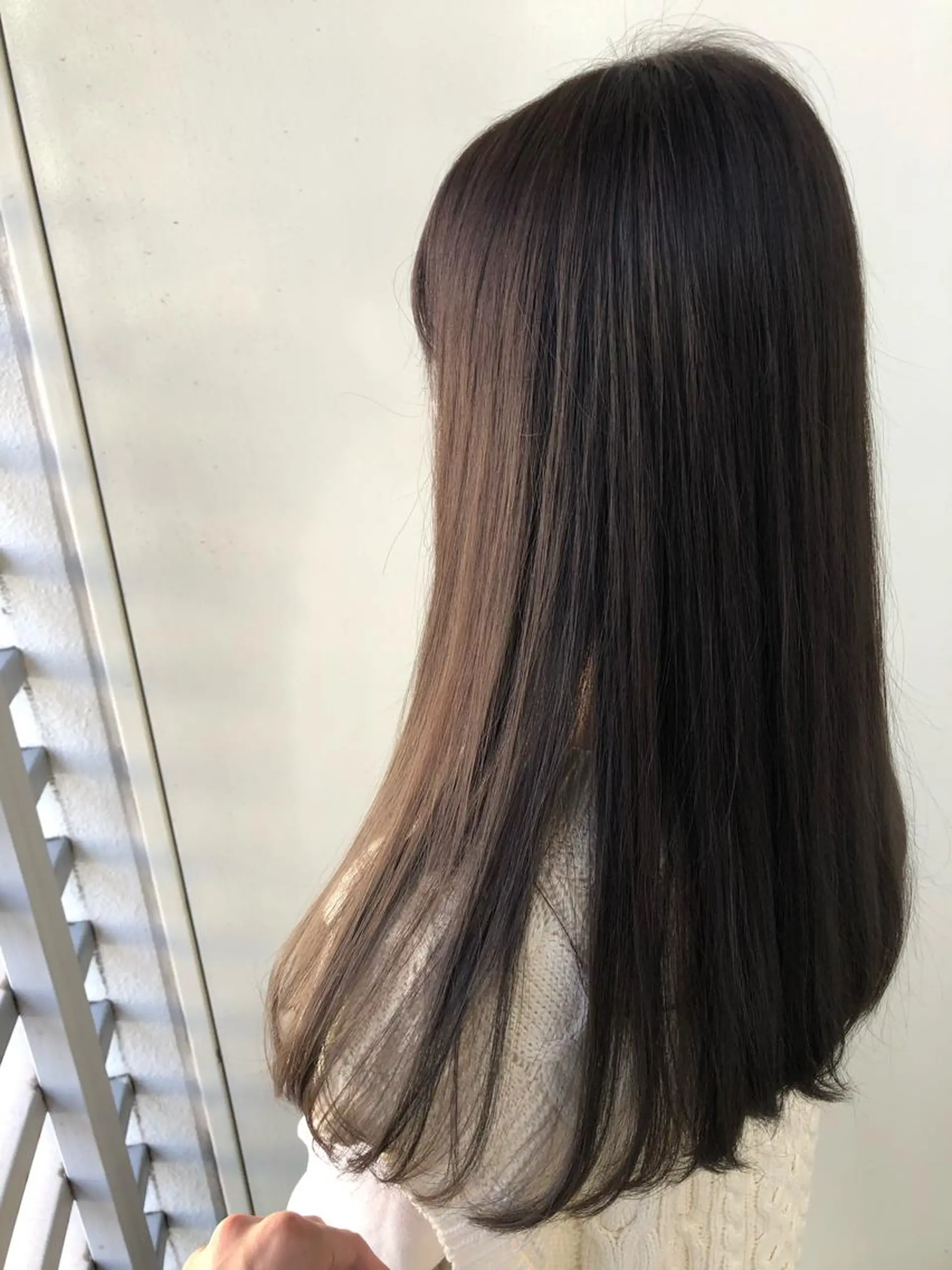 セミロング カラー 荒木 康太のヘアスタイル