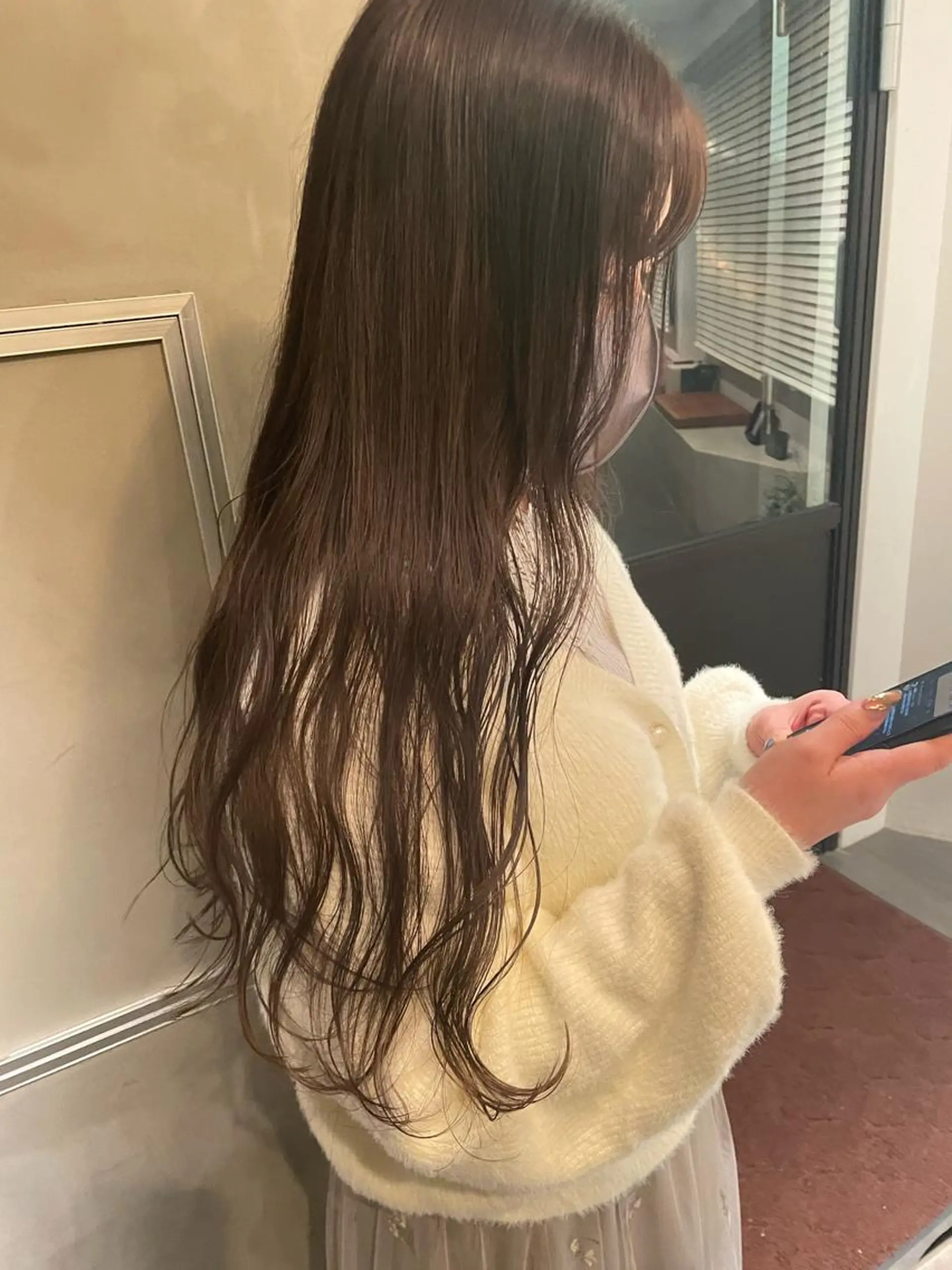 ロング カラー カット ヘアカラー 大人girly🛋️ 🤍yukakoのヘアスタイル