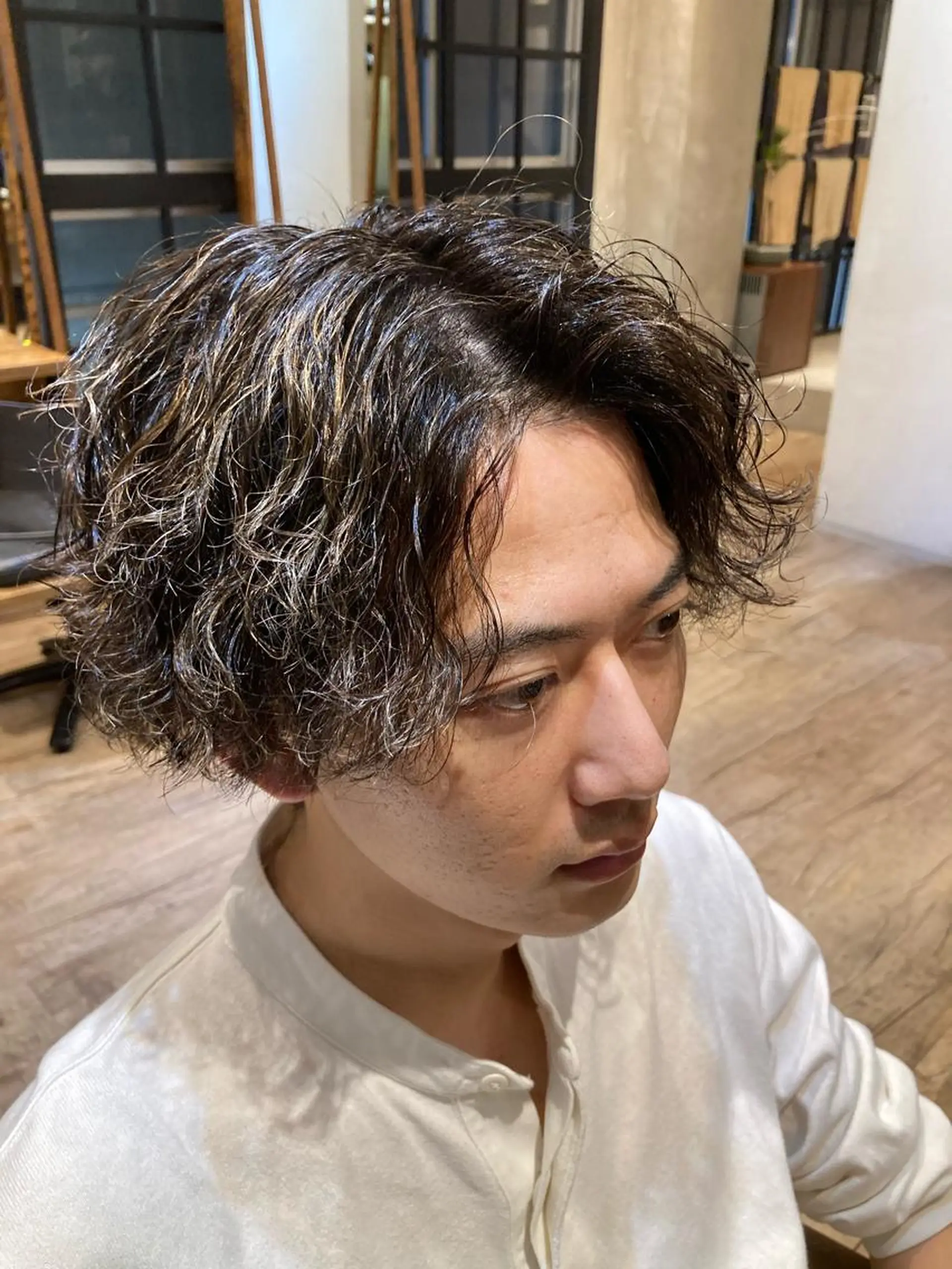 ショート パーマ メンズ マッシュ メンズパーマ ツイストスパイラルパーマ スパイラルパーマ fifth JINGUMAE所属・波巻きスパイラルパー マ/シャドウパーマ駿のヘアスタイル