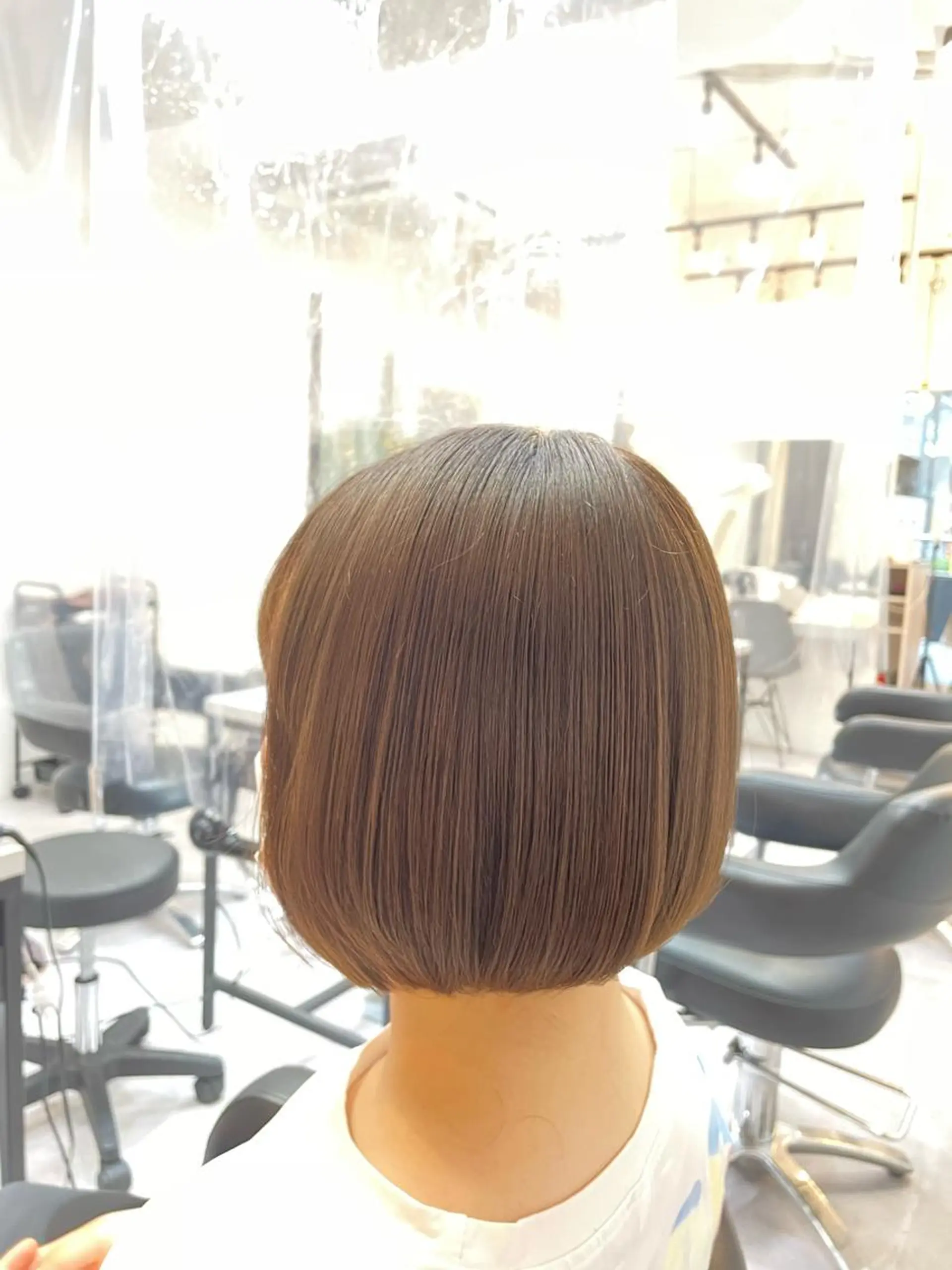 ショート カラー ボブ カット 髪質改善× 白髪ぼかし溝江のヘアスタイル