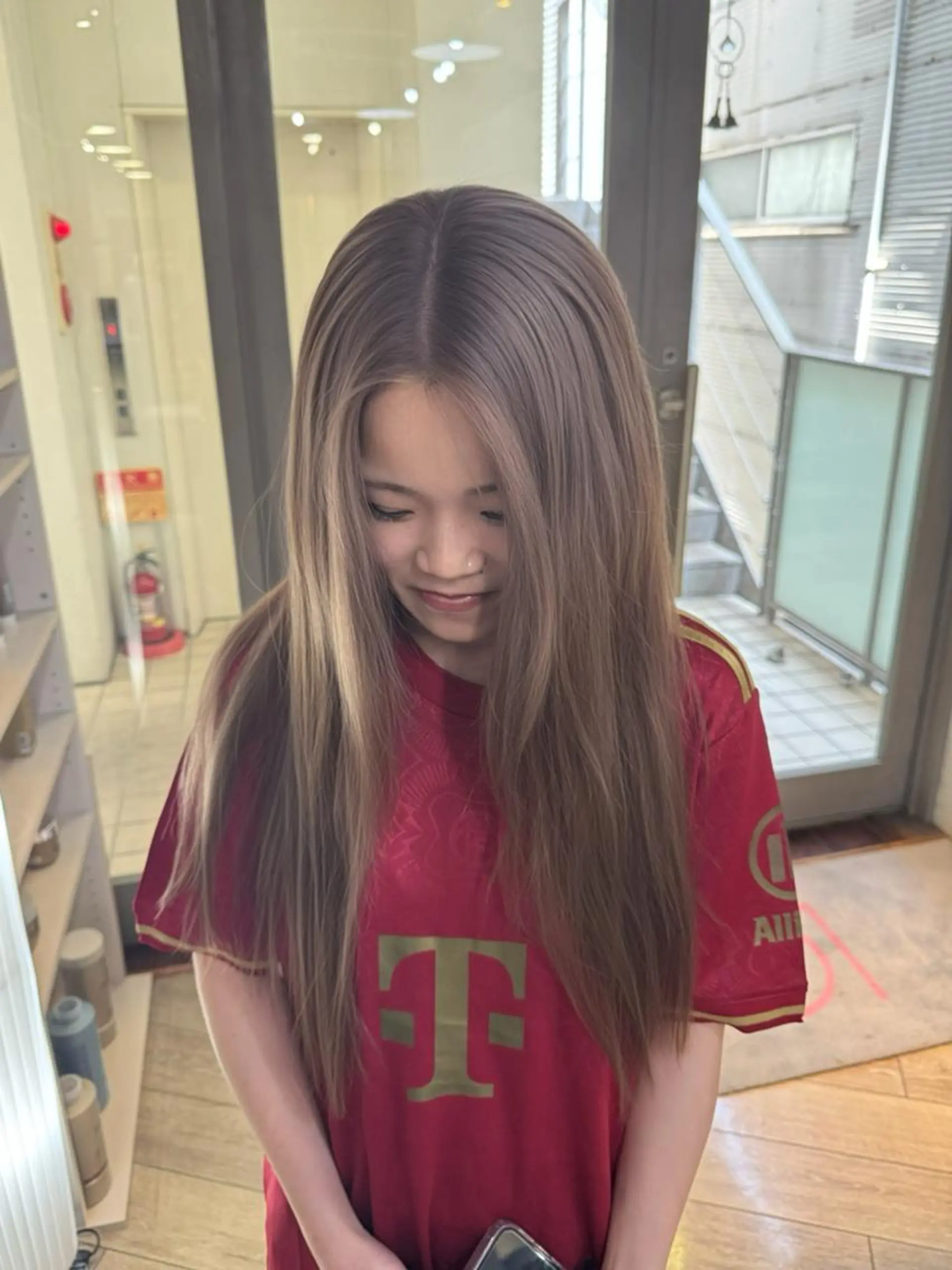 ミディアム ヘアカラー トリートメント aika aikaのヘアスタイル