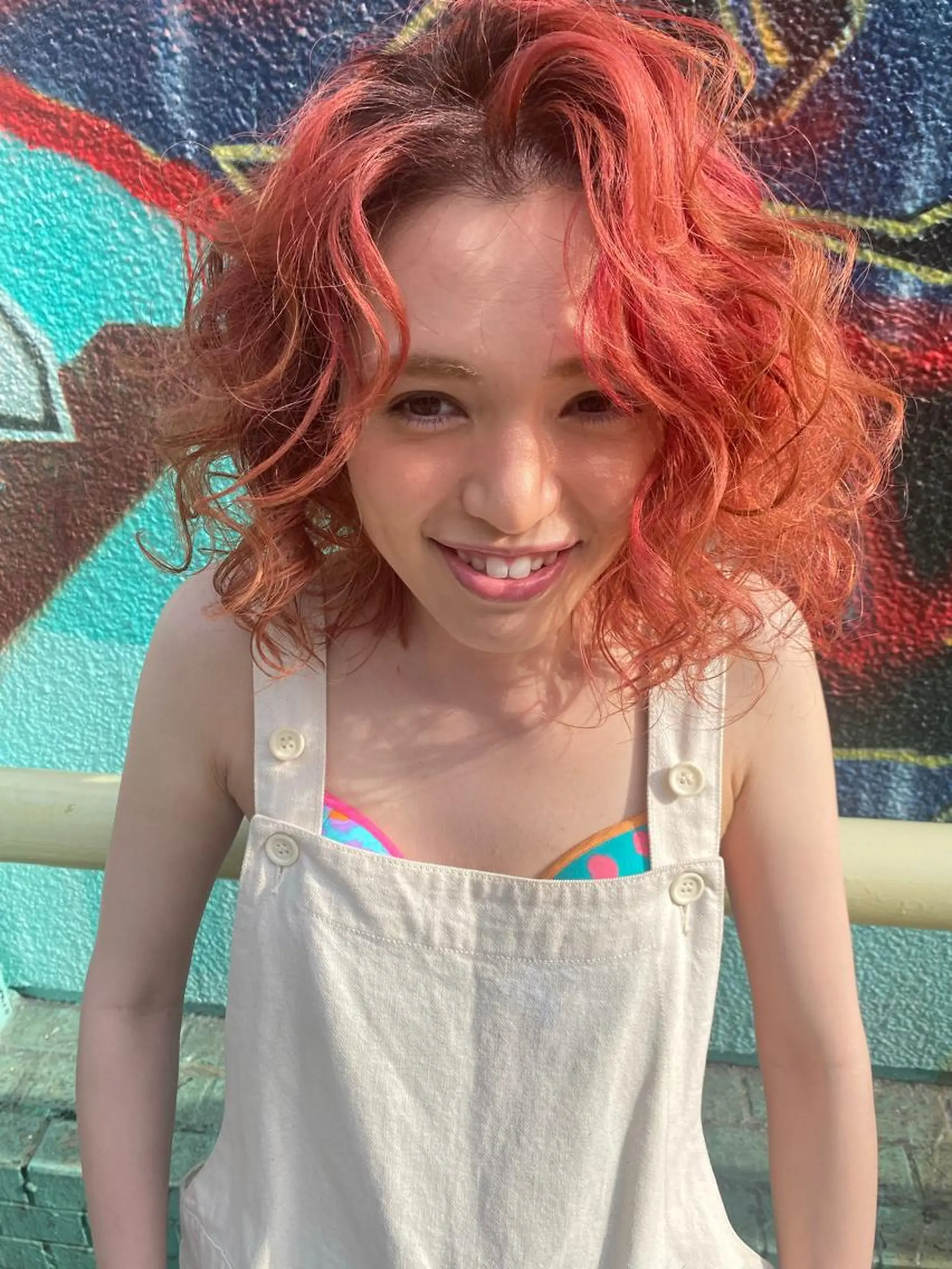 ミディアム 派手髪デザインカラー ヒロカのヘアスタイル