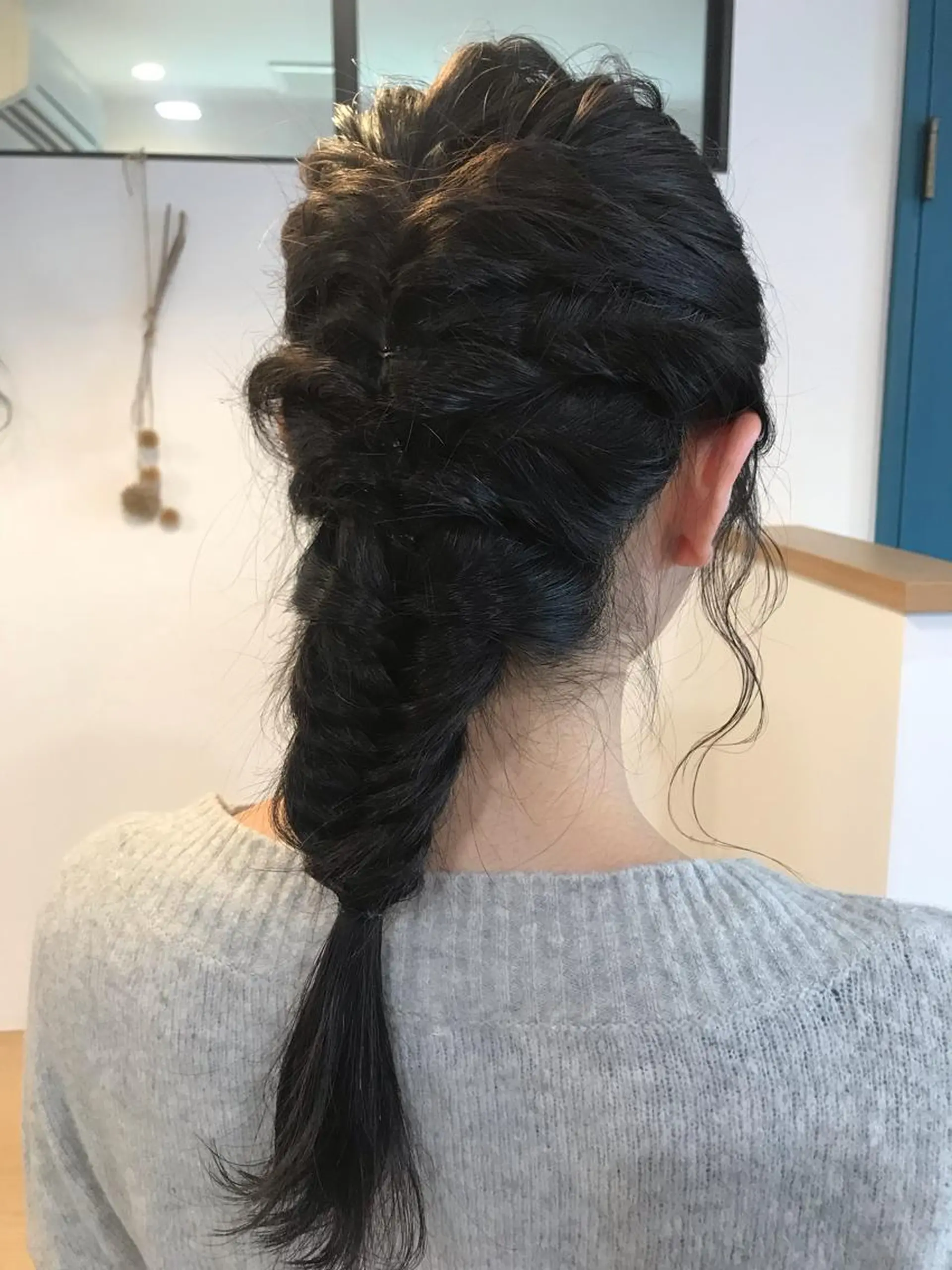 ヘアアレンジ 暖色カラー🍊 ボブ🌿顔周りcutのヘアスタイル