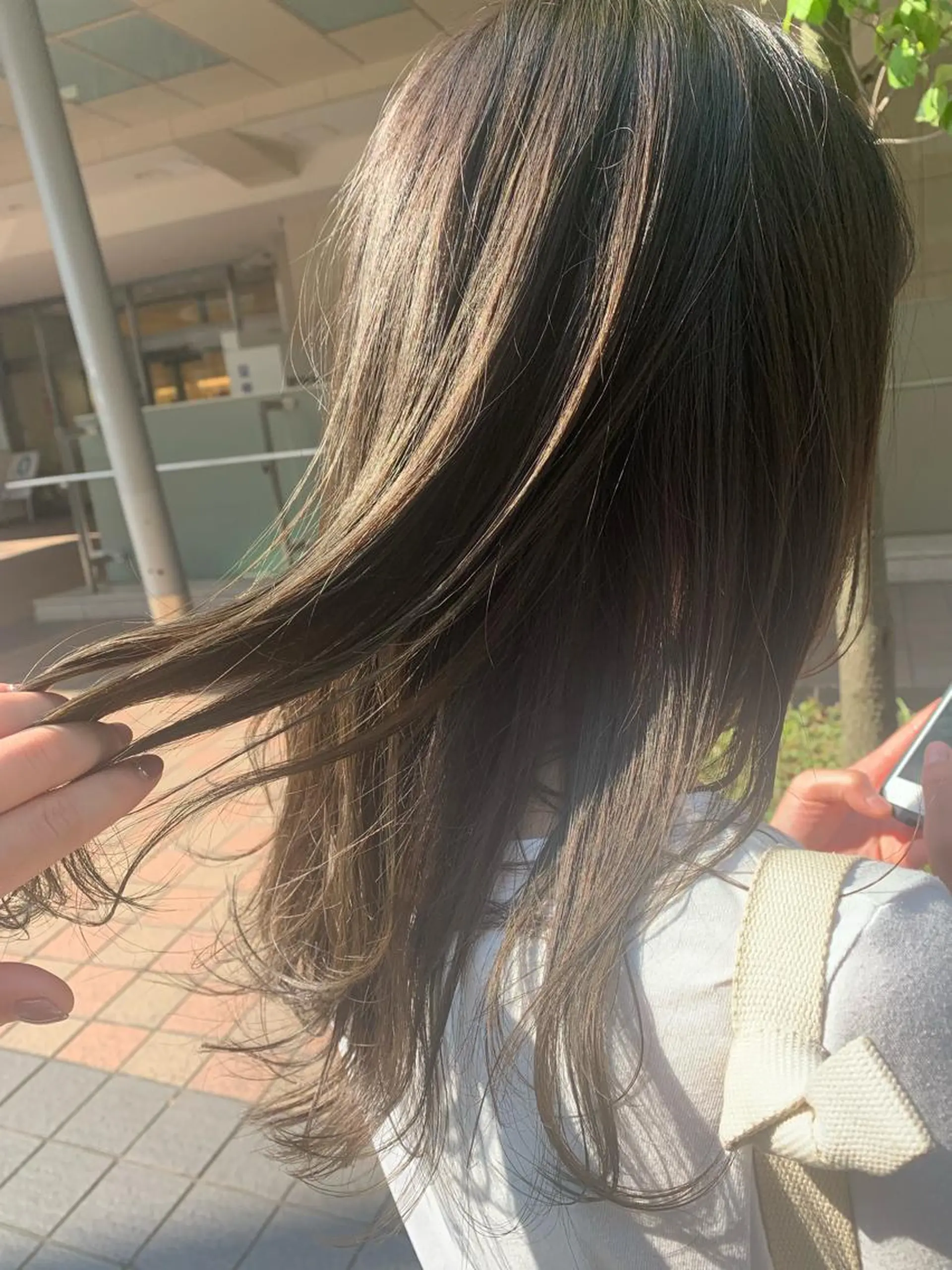 ロング カラー アッシュ 透明感カラー ネイビーカラー カット ヘアカラー トリートメント 🍑艶髪✖️暖色系 ✨momoka🍑のヘアスタイル