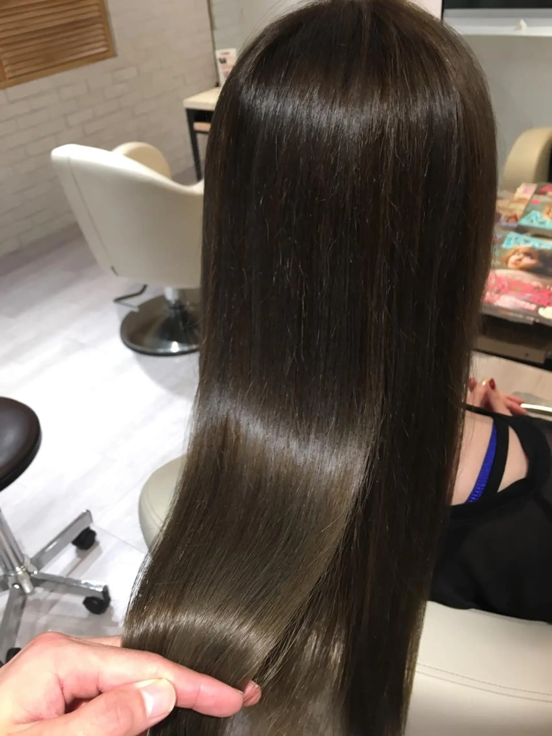 ロング カラー 透明感カラー ダブルカラー イルミナカラー HAIR STUDIO  buzz所属・金子 富士のヘアスタイル