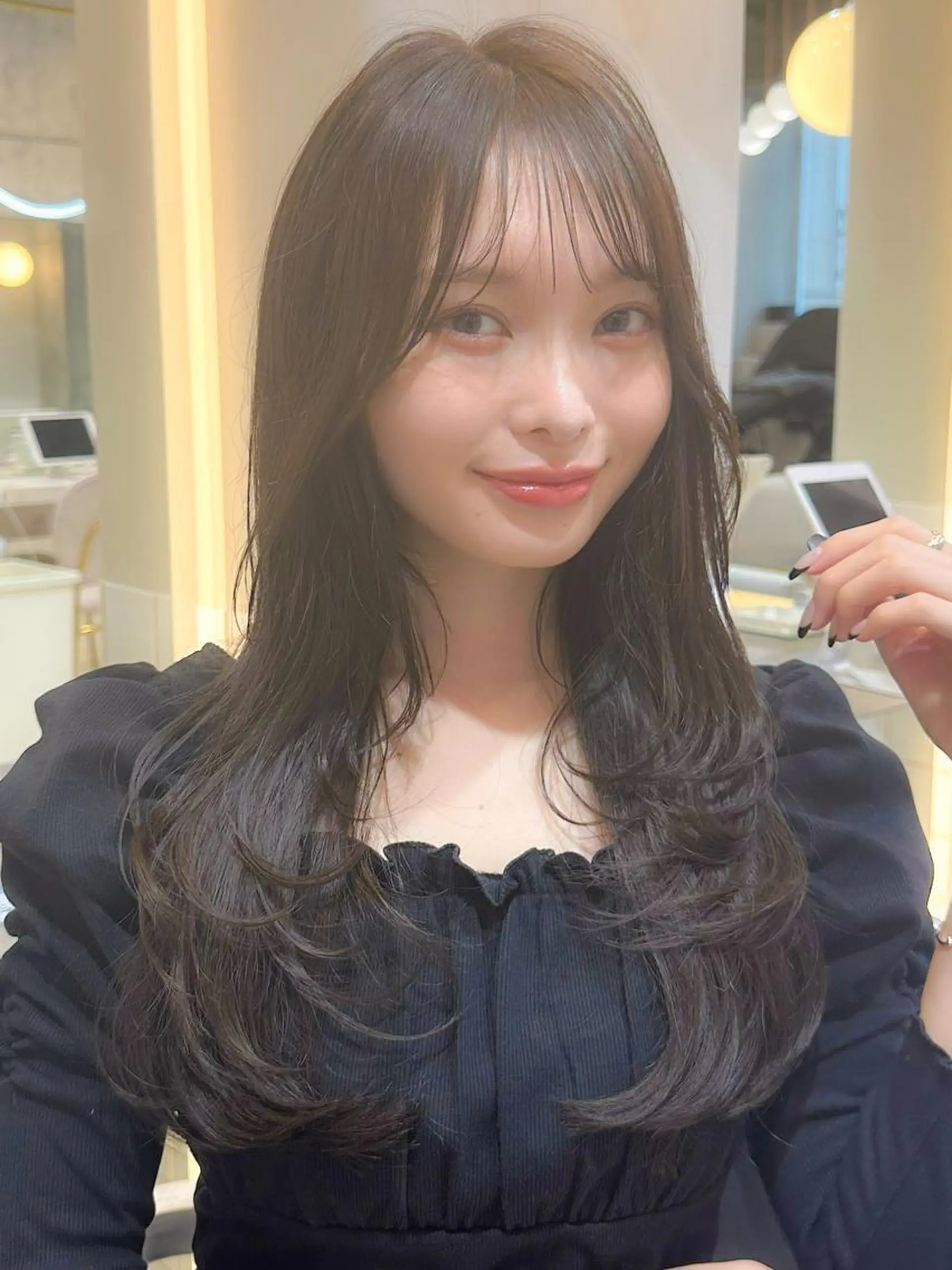 セミロング カラー シールエクステ セミロングパーマ ブリーチ ケアブリーチ ダブルカラー ヘアカラー トリートメント 新宿/韓国風レイヤー 髪質改善/渋谷直樹のヘアスタイル