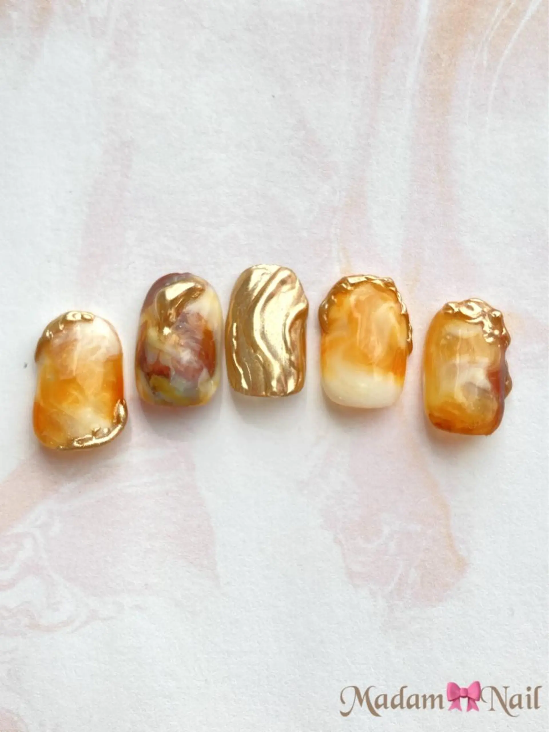 ネイル ミラーネイル ニュアンスネイル Lianネイル 寛子Lianのネイルデザイン