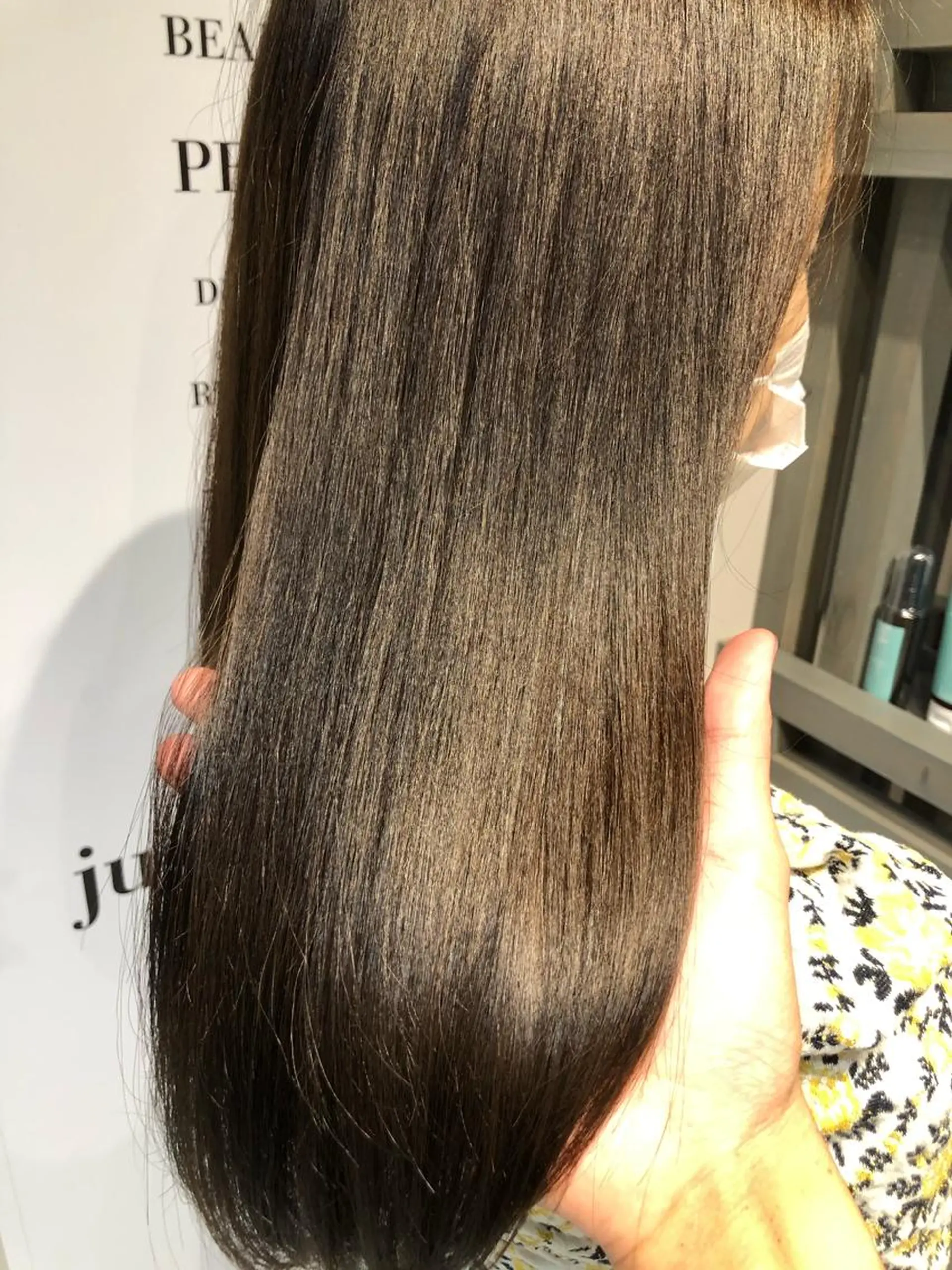 セミロング カラー 髪質改善 レイヤー×髪質改善 ×透明感/杉田 圭のヘアスタイル