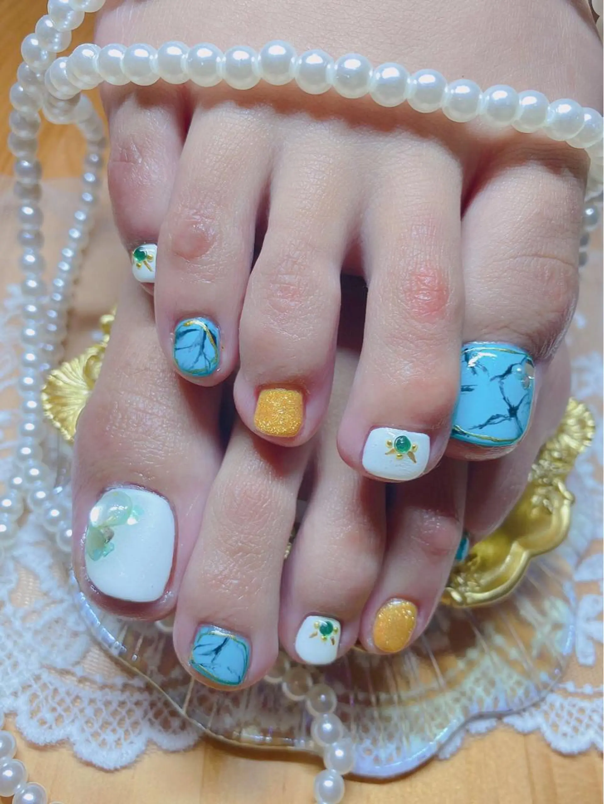 ネイル フットネイル VIVIAN リサのネイルデザイン