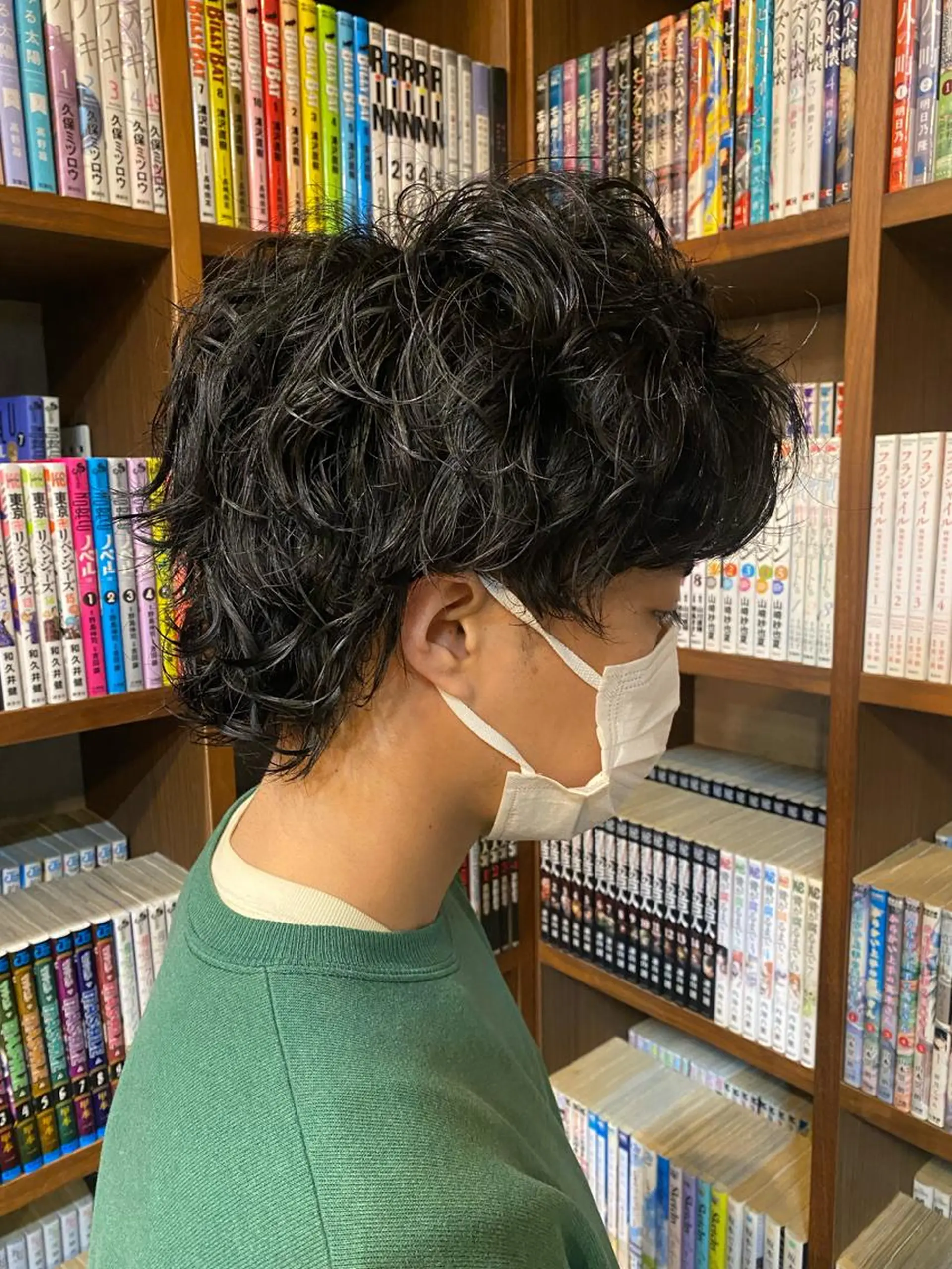 ショート パーマ メンズ マッシュウルフ マッシュ メンズウルフカット ウルフカット 【扉gate】野崎 英幸のヘアスタイル