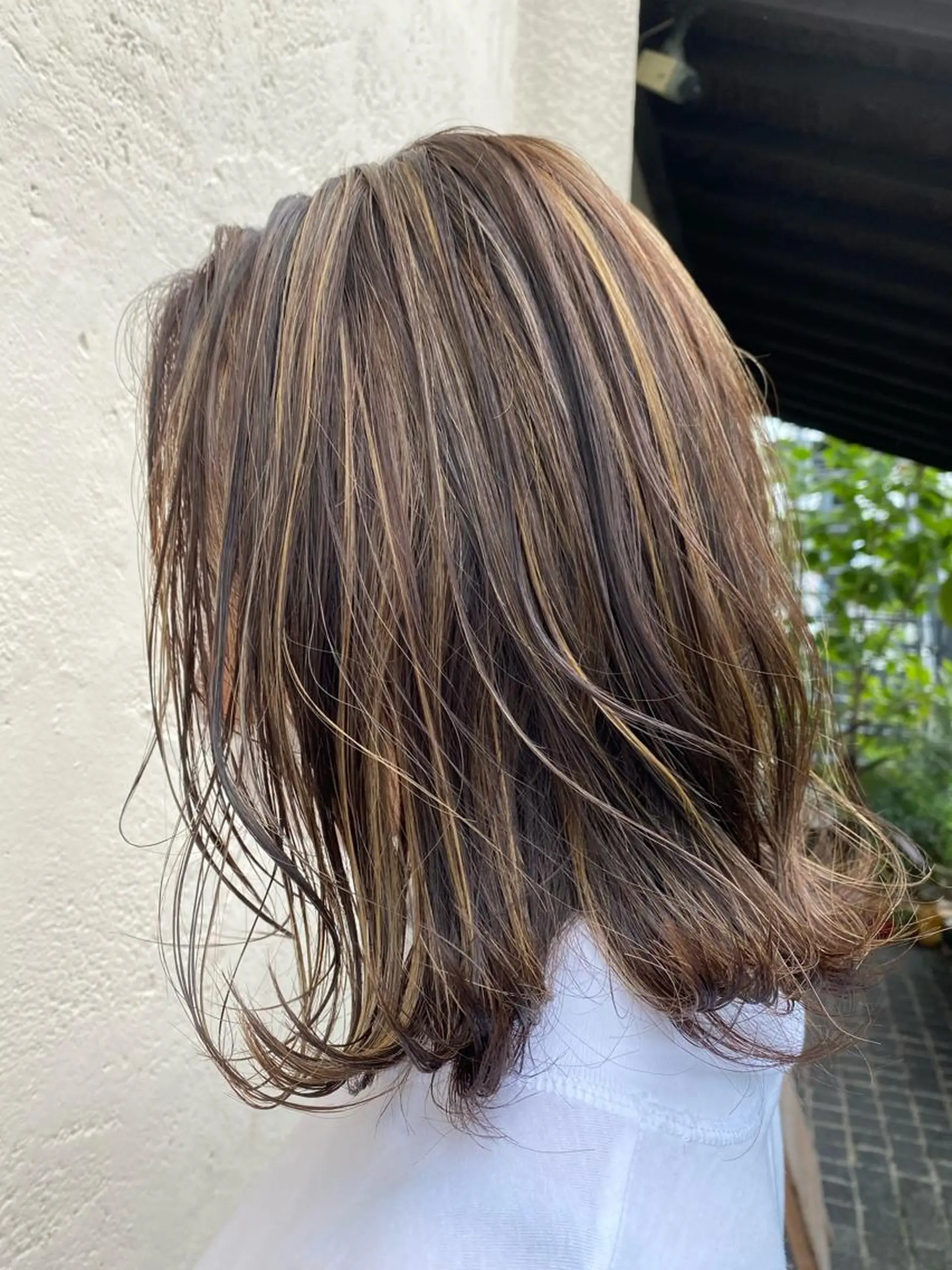 ミディアム ハイライト M. YURIのヘアスタイル